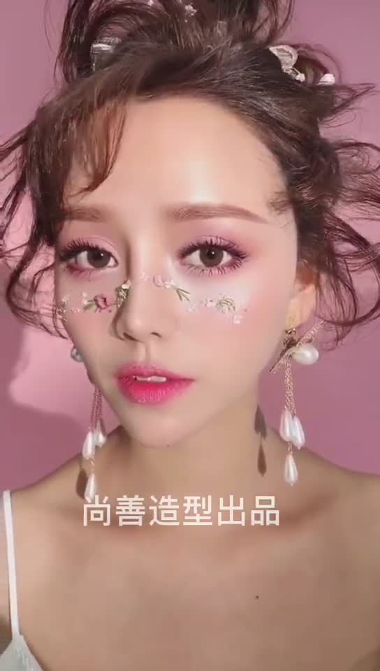 【尚善造型】总监老师全天跟妆3套造型