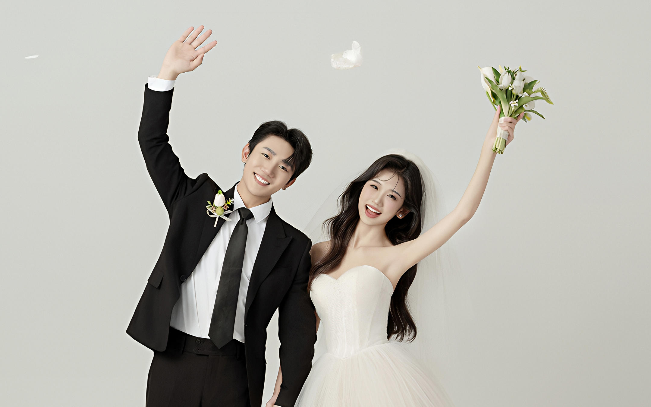 真的超好看的一組室內(nèi)婚紗照