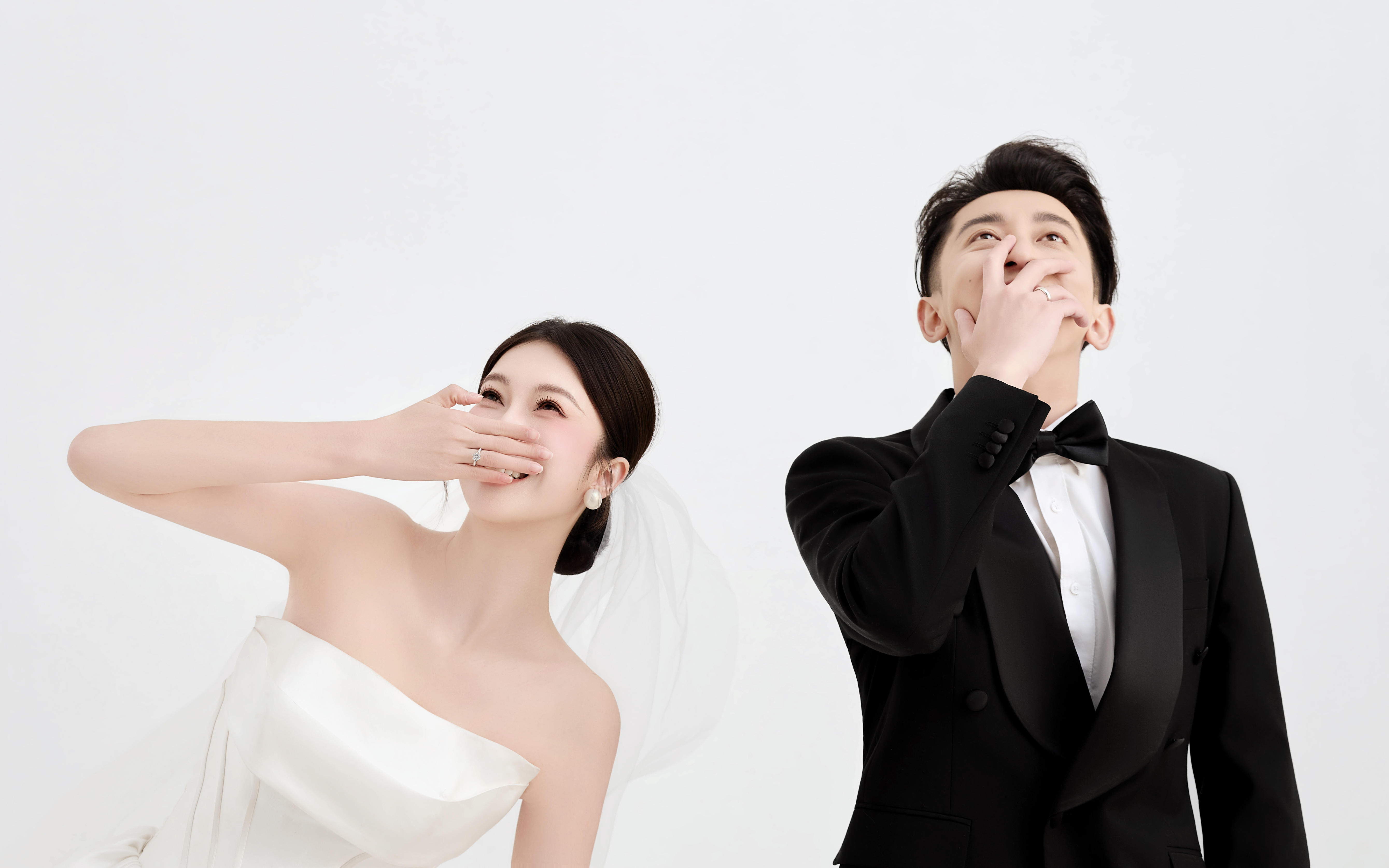 一眼就淪陷的主紗婚紗照?極簡風太高級了