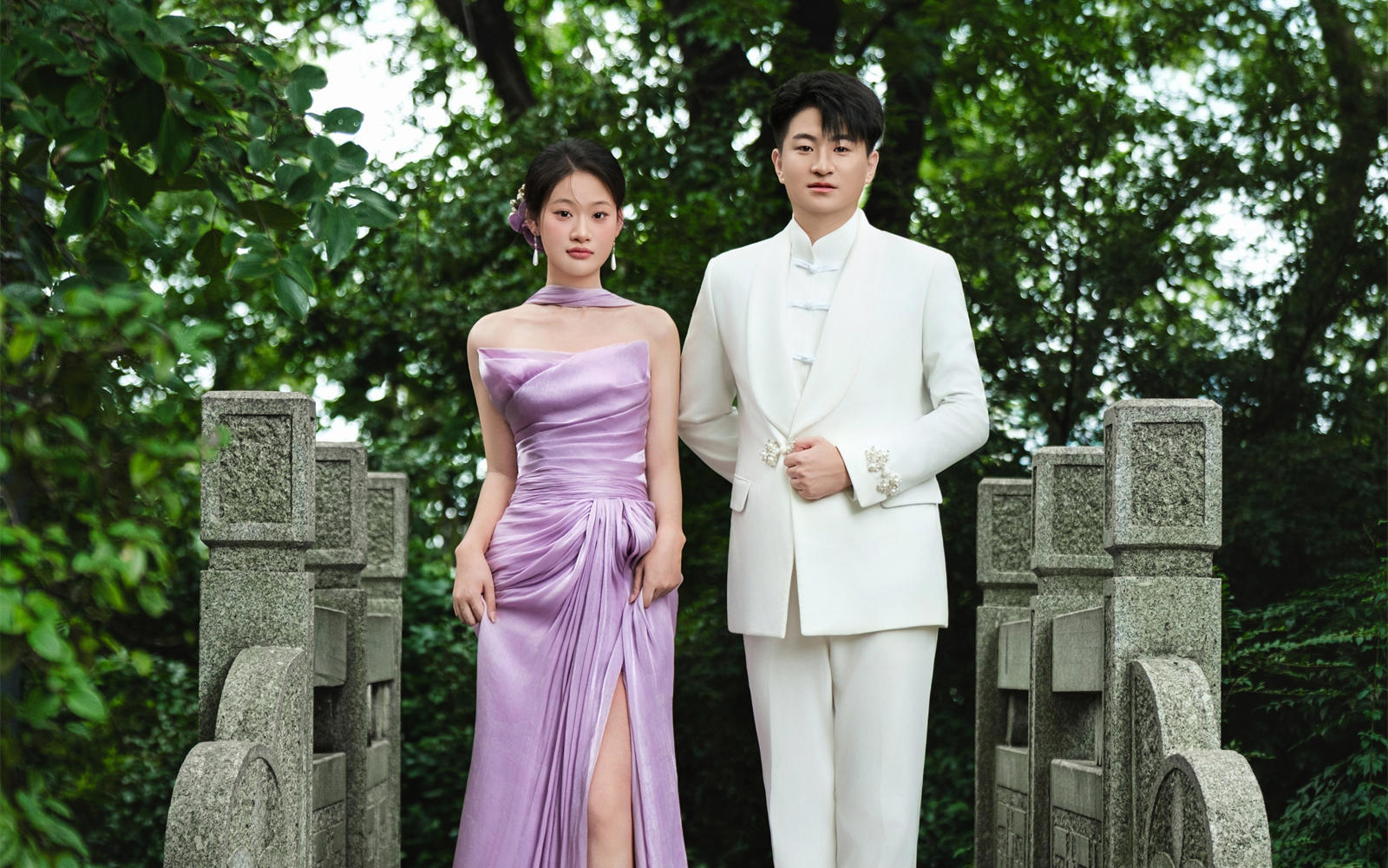 💜紫色浪漫暴击！被我的新中式园林婚纱照美到哭晕