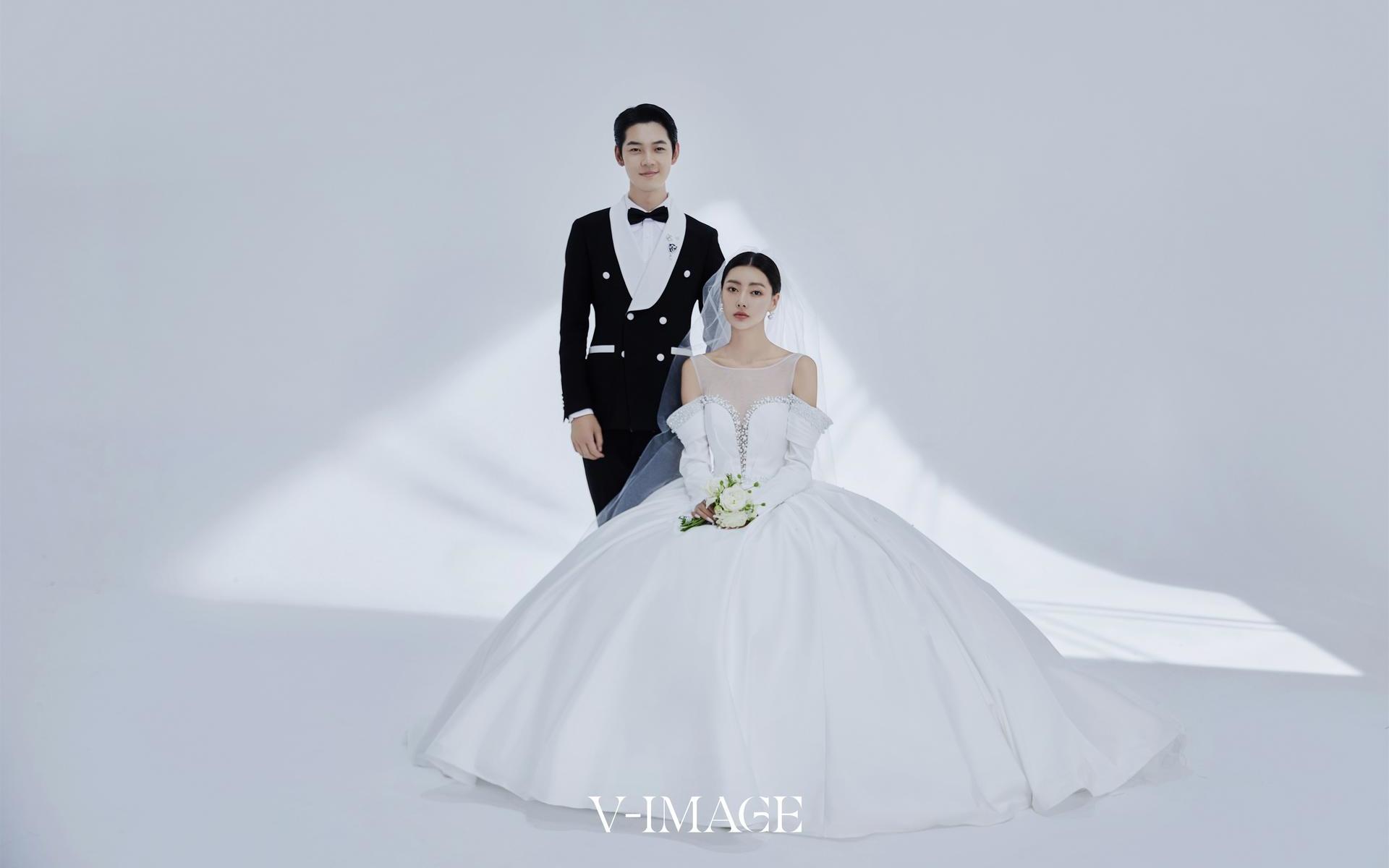 【薇薇新娘】高级感室内主纱婚纱照