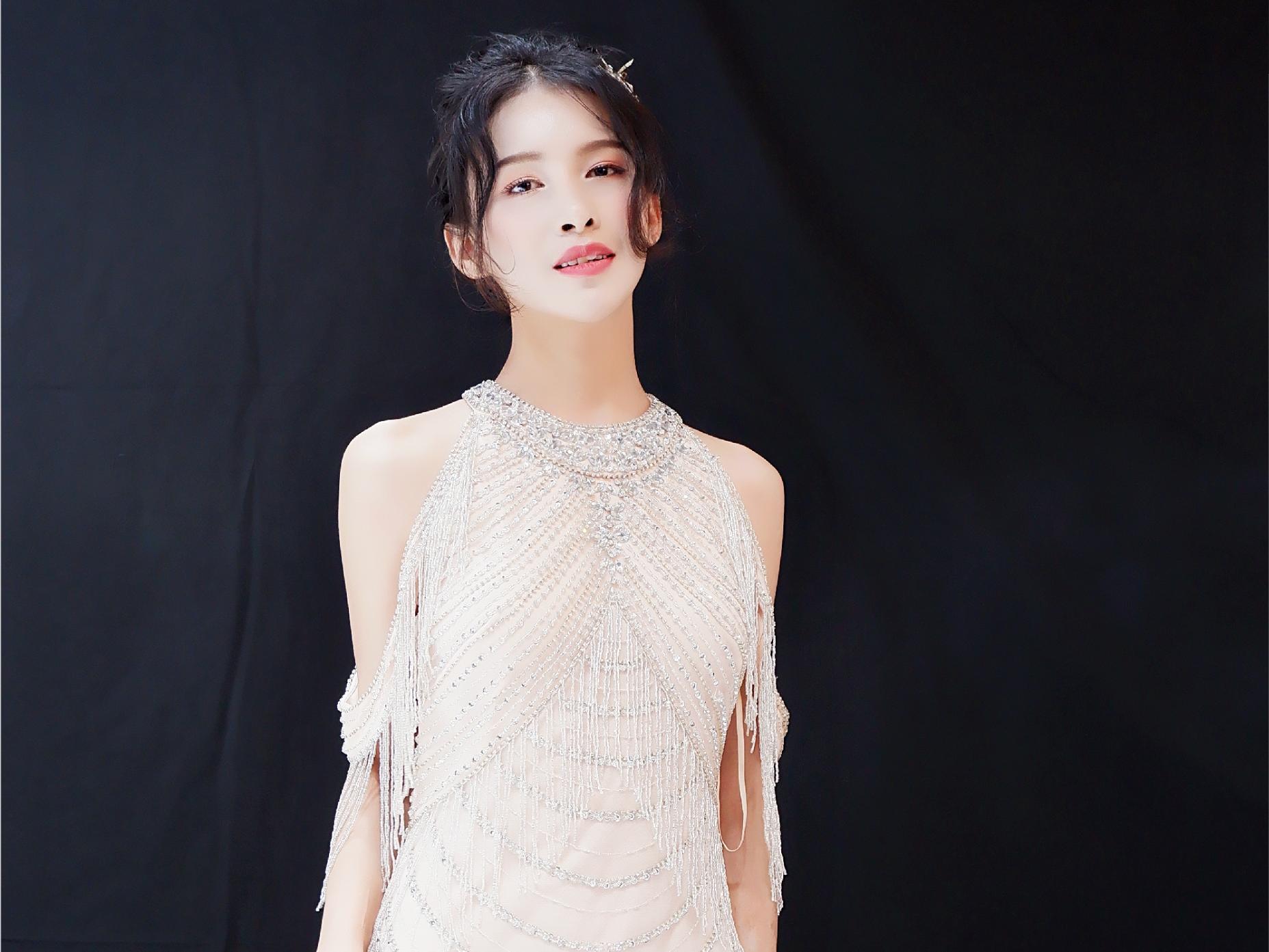 【精致的美 嫁衣因你而生】8件套 全款再送水晶鞋