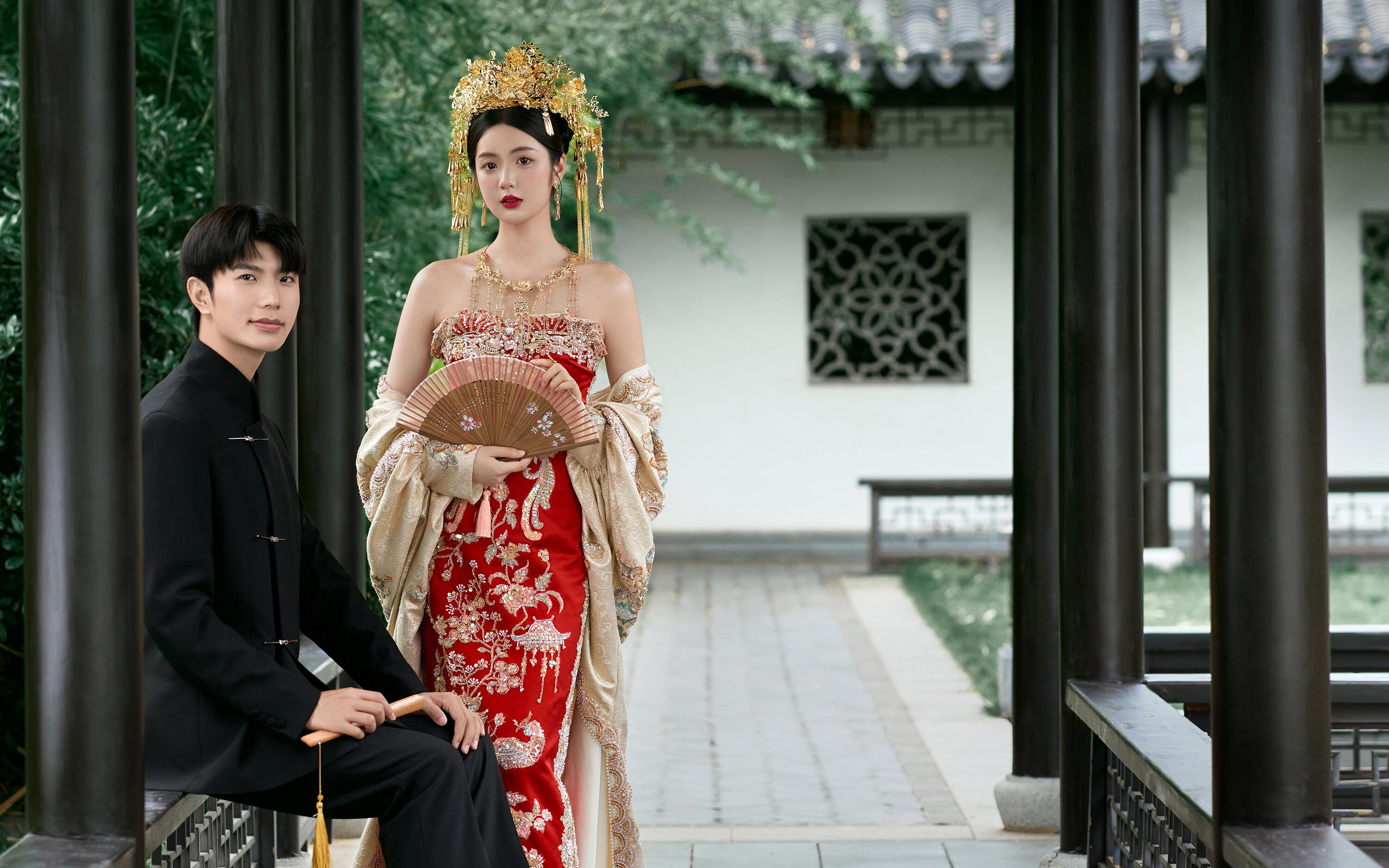 【鳳冠霞帔演繹東方婚嫁美學(xué)】