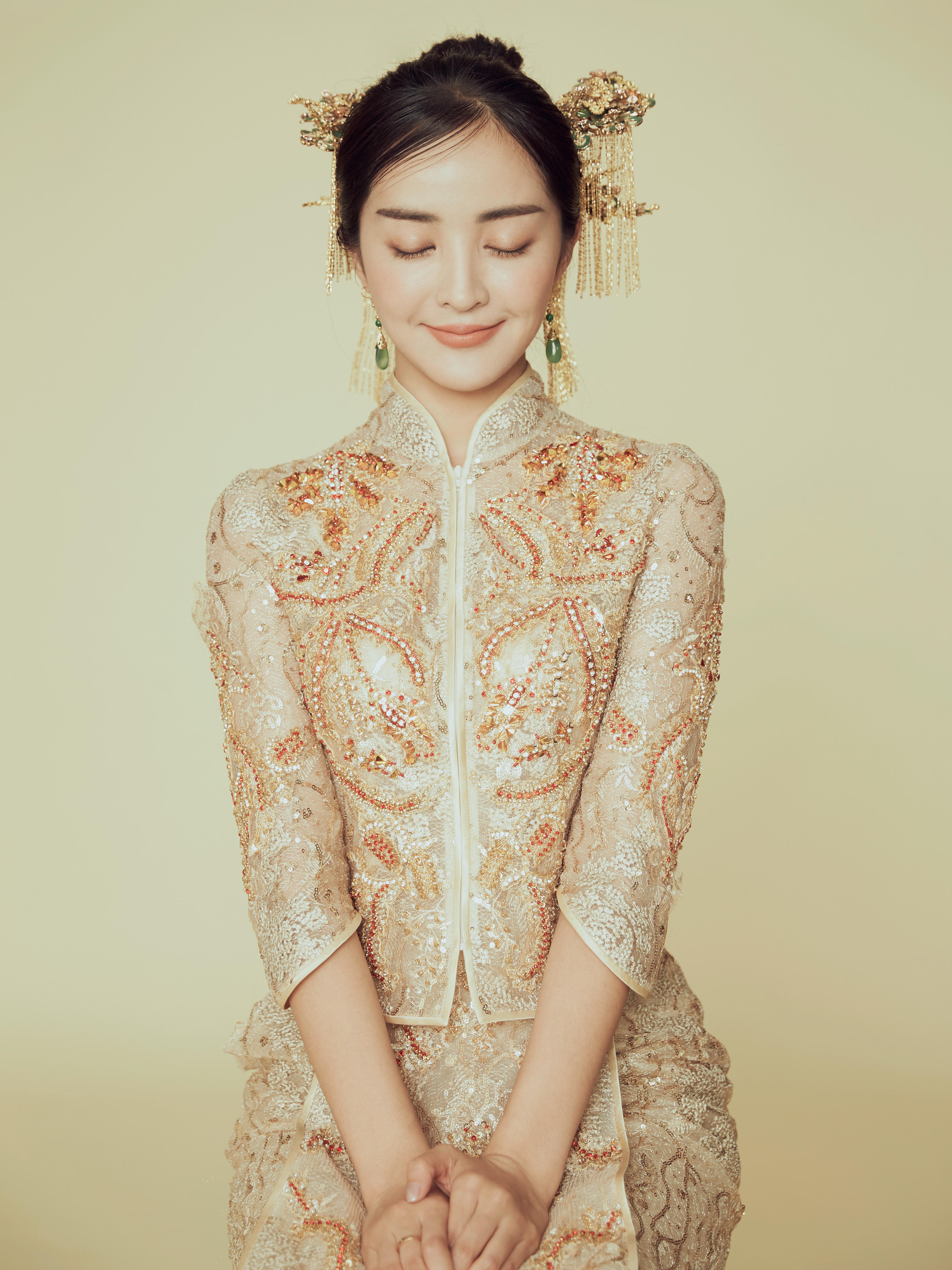 萌嫁衣囍苑 主纱+秀禾+敬酒礼服 妆容