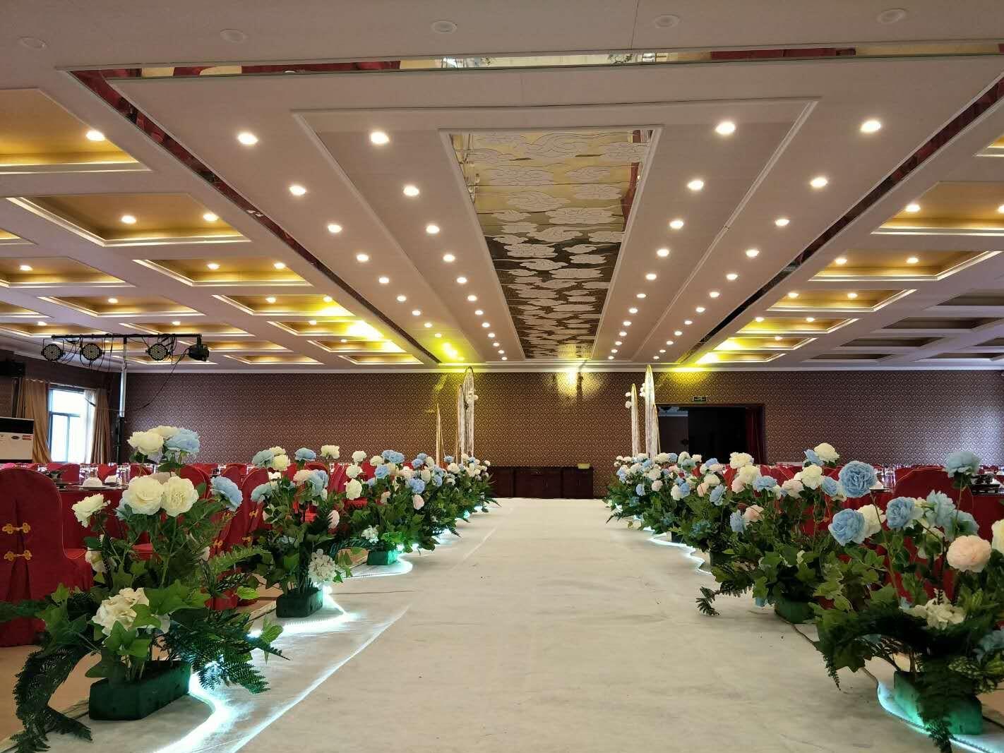 2020属于年轻人的清新蓝色婚礼