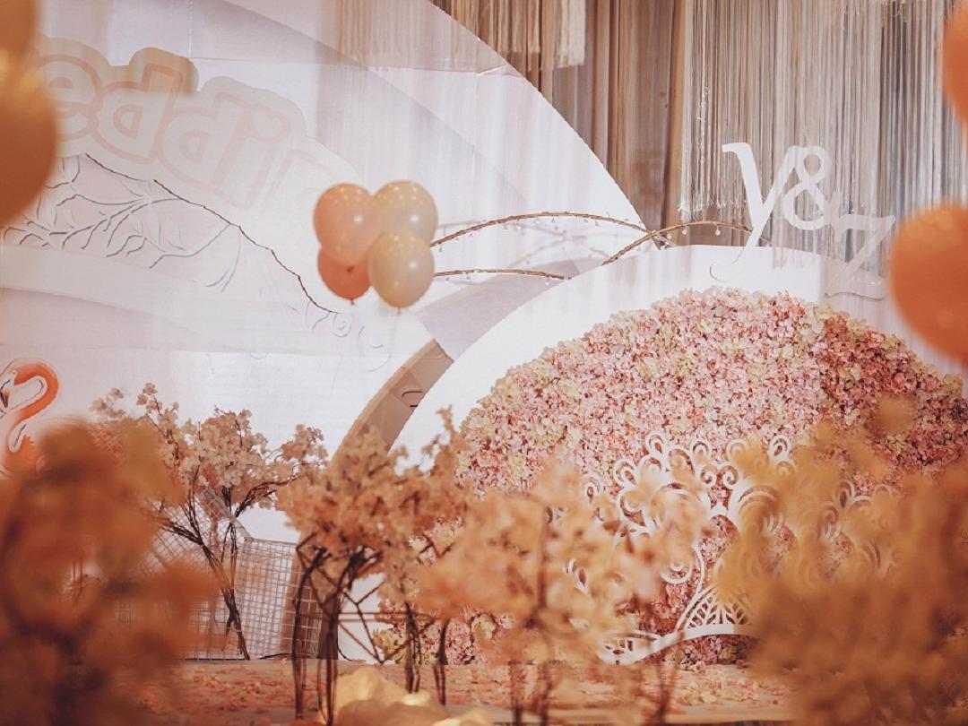 2020年 主打 香槟色婚礼