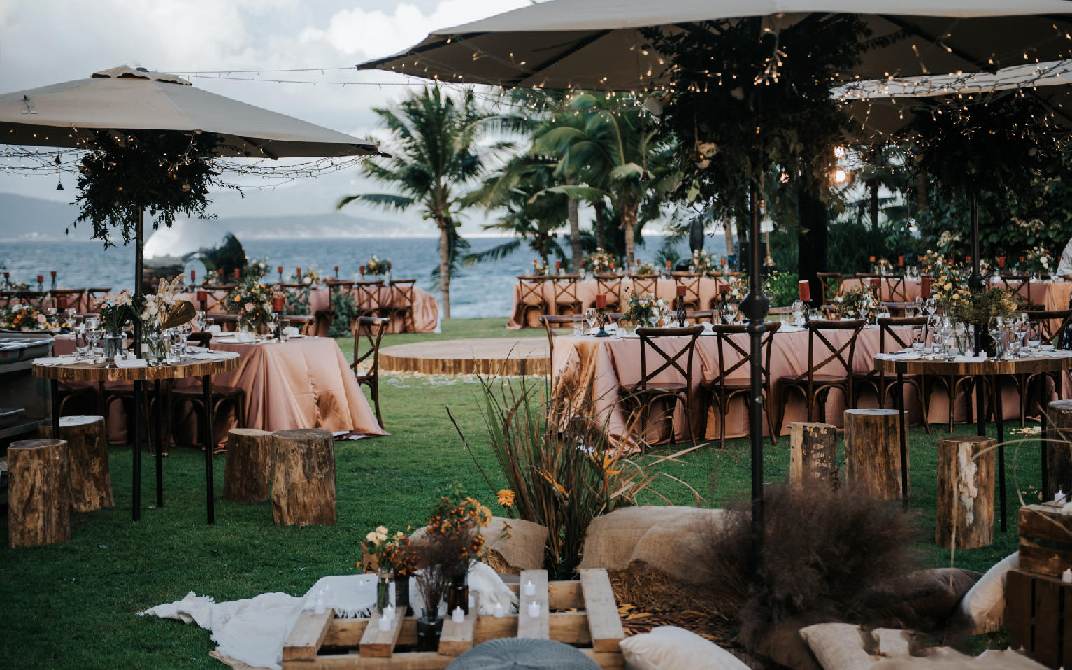 【人气体检】超饱满度+甜美潮色户外婚礼