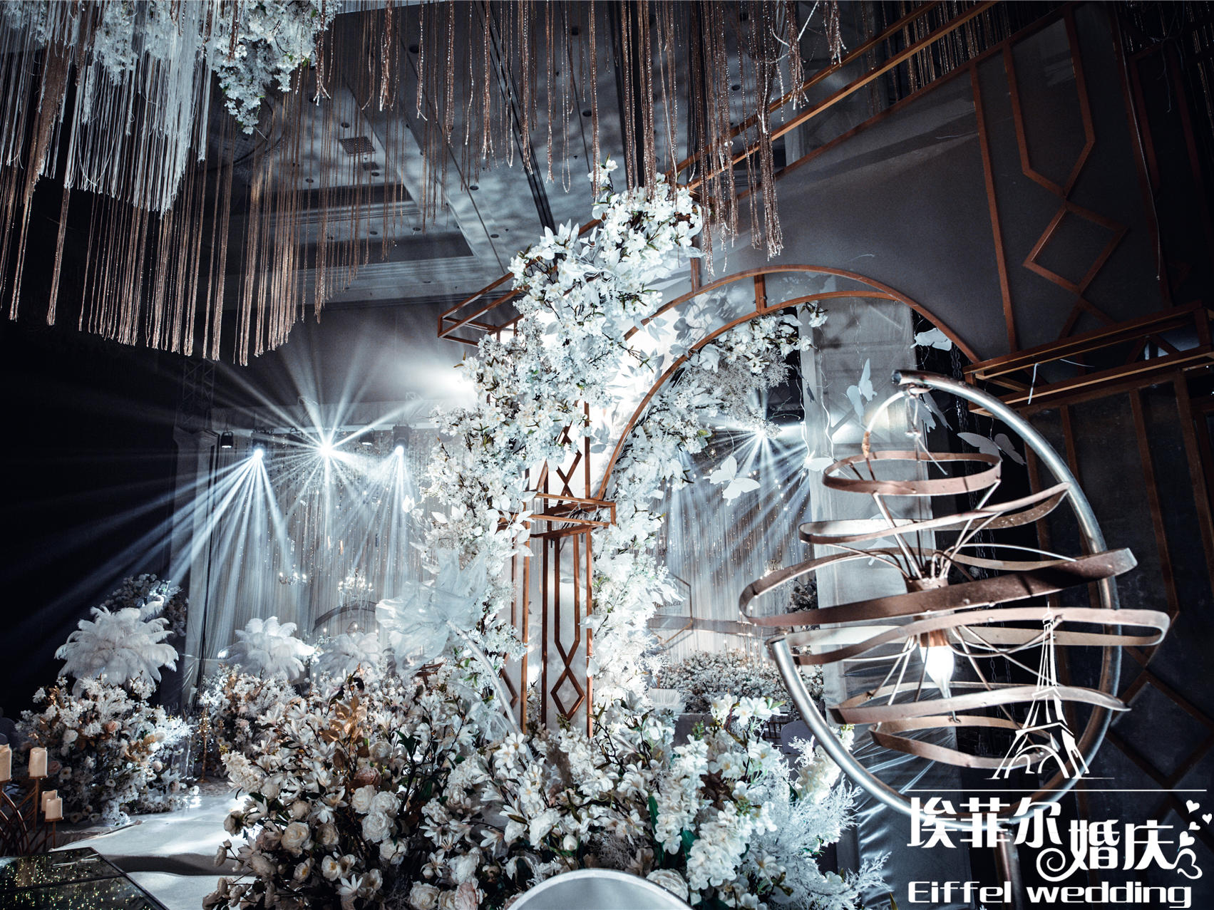 【萧山埃菲尔婚庆】香槟白梦幻西式婚礼