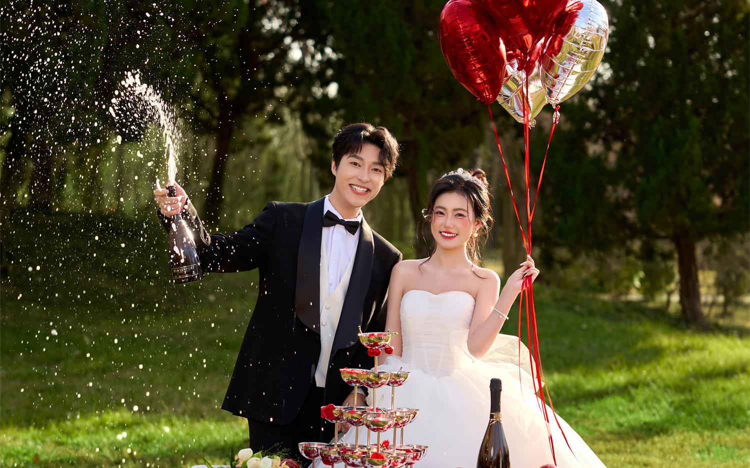 草坪婚礼派对｜把浪漫与热烈都藏进香槟与玫瑰里🍾