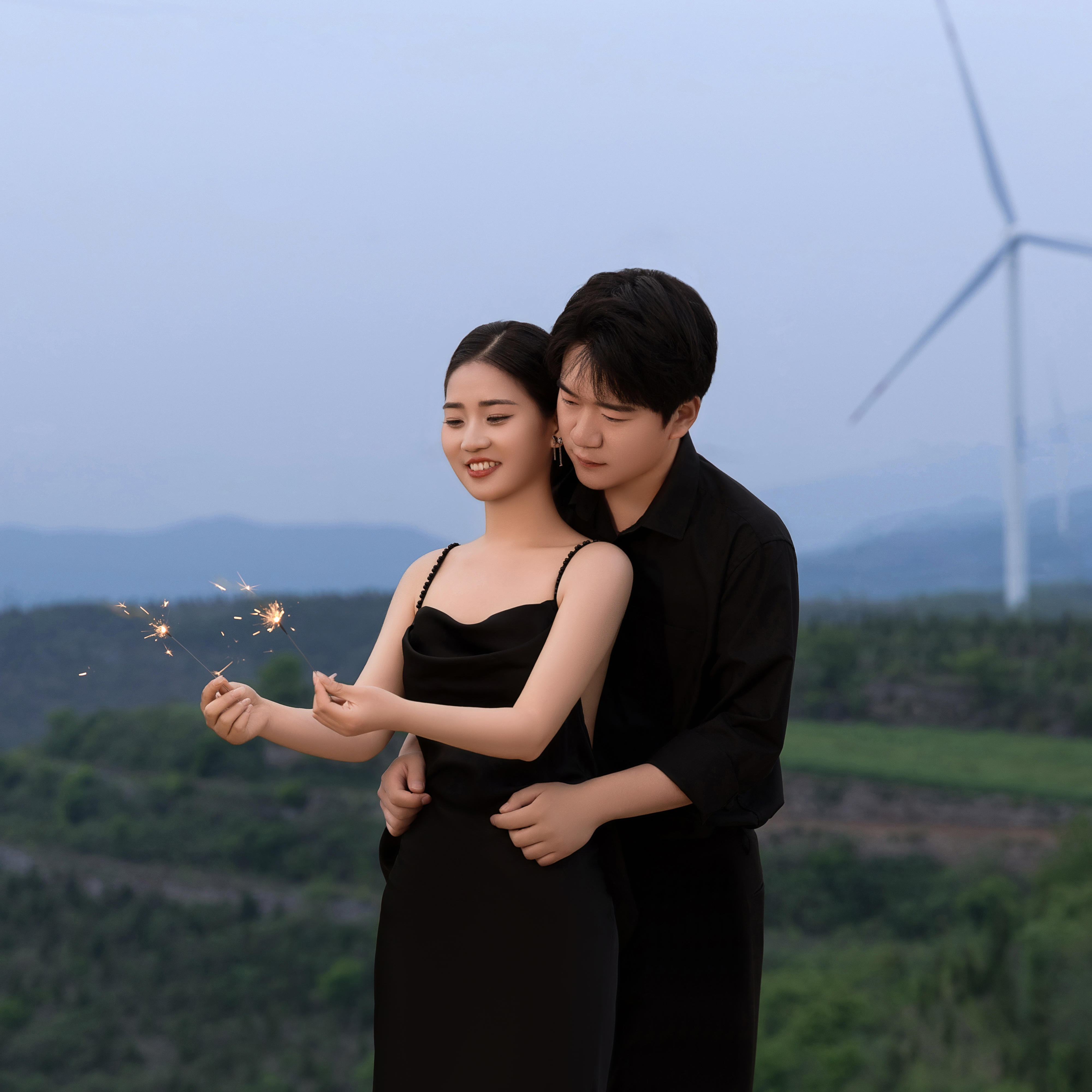 山顶电影感婚纱照