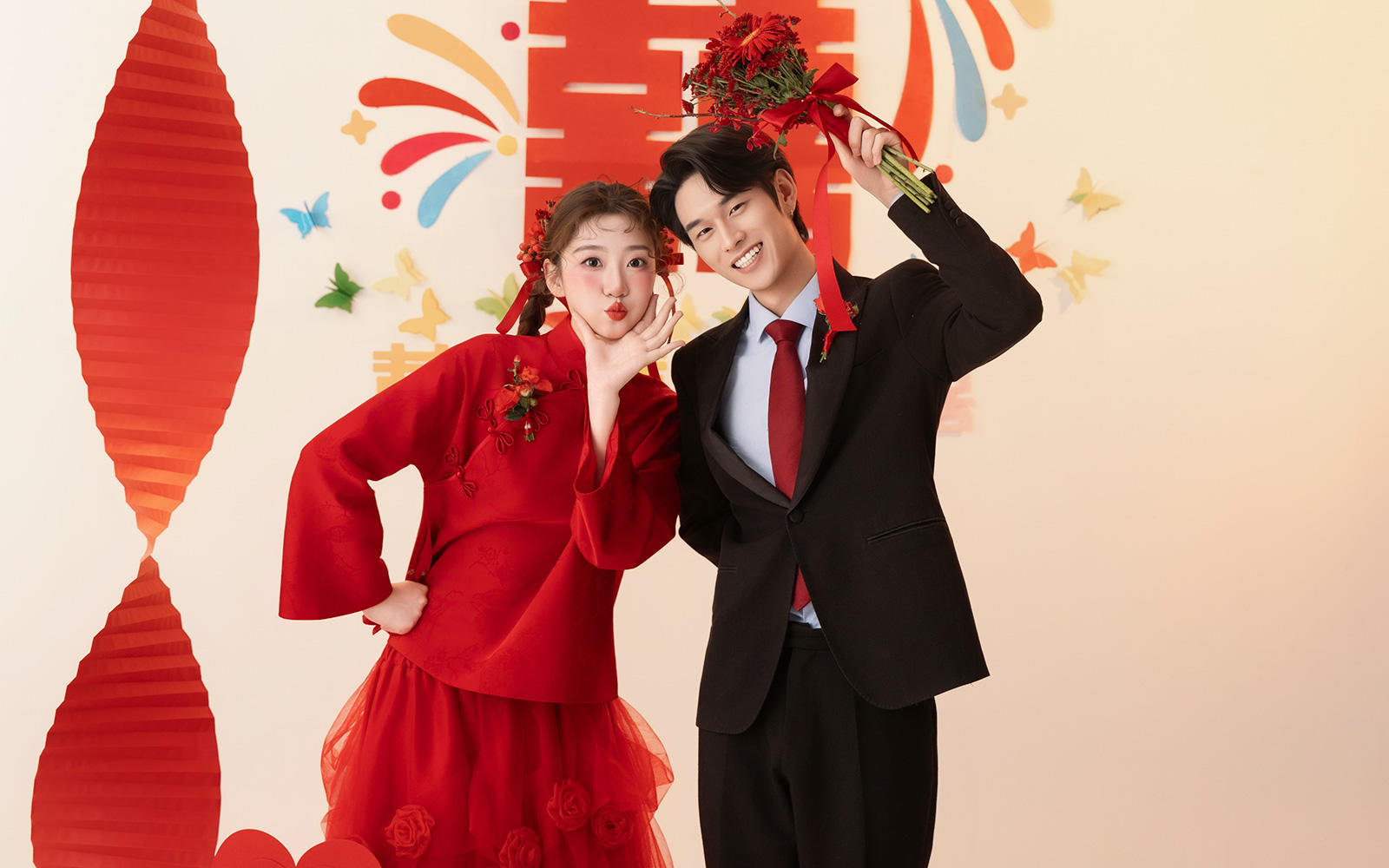 新中式婚纱照❤当囍字撞碎彩虹糖