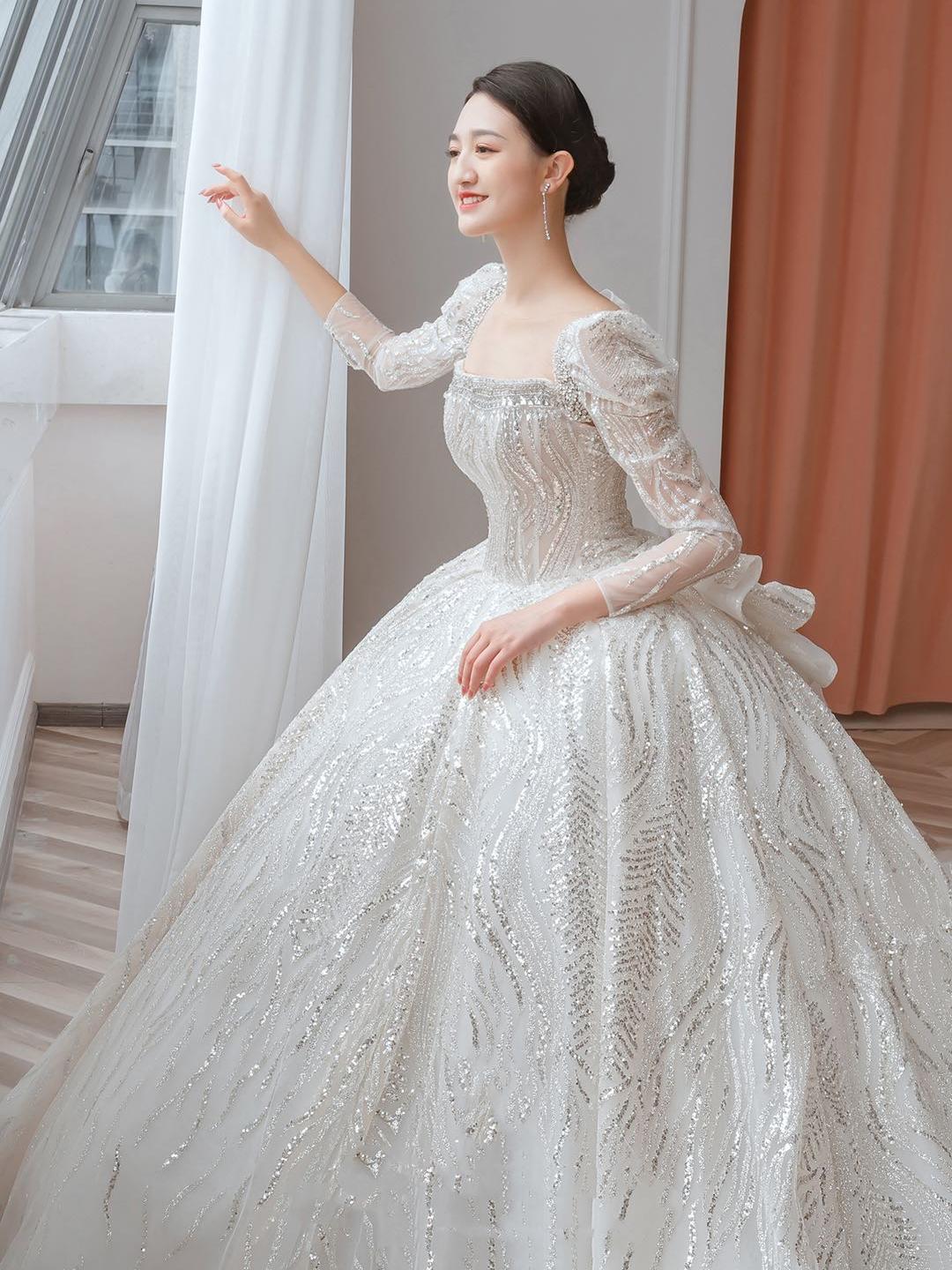 【KISS蜜婚纱】甄选品质&高定手工婚纱