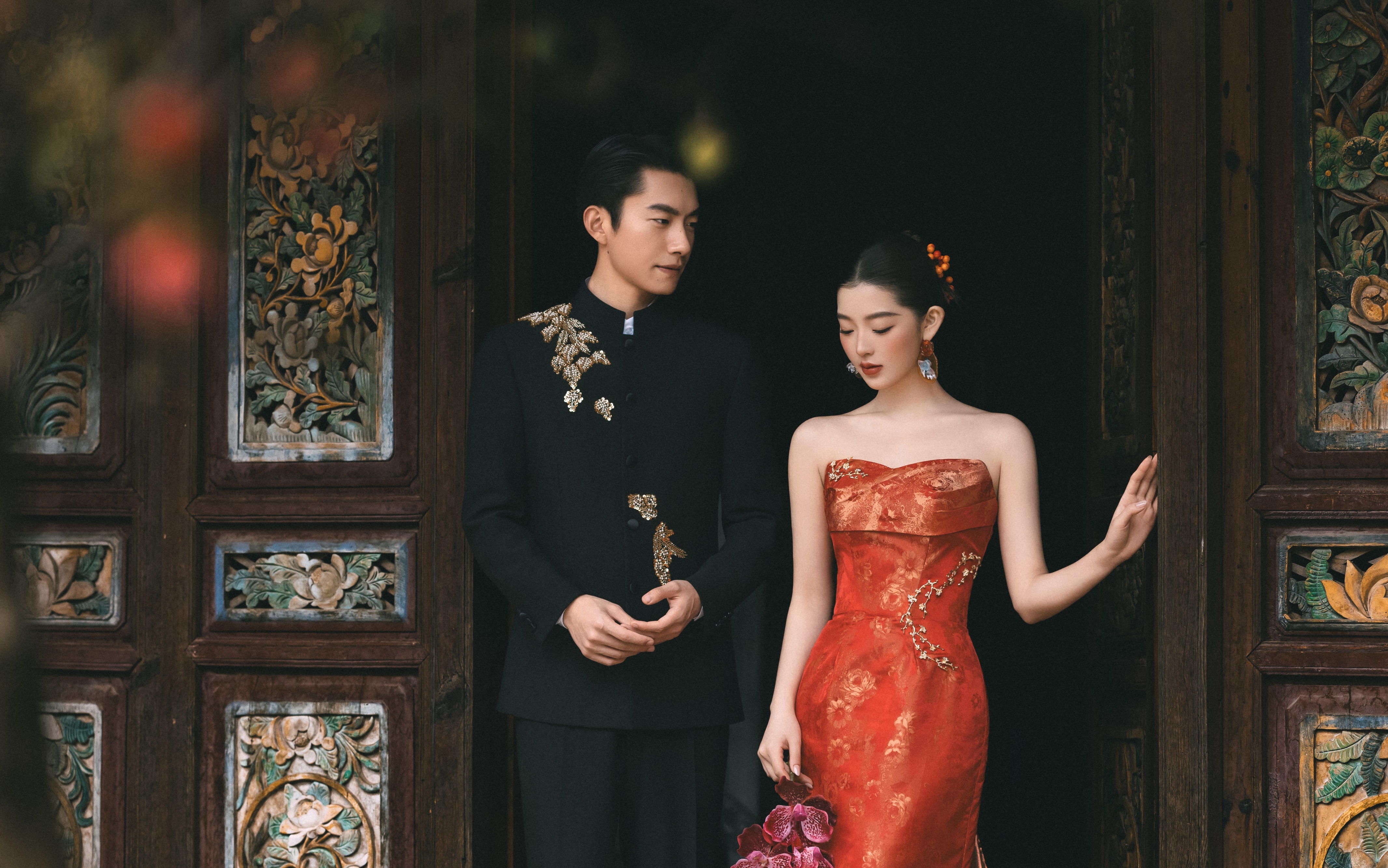 【D视觉摄影】用古建木门拍出电影感婚纱照