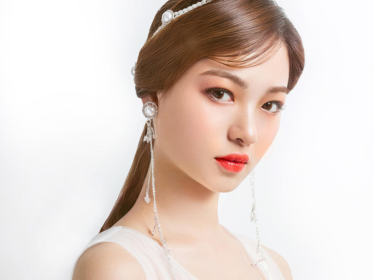 （女神必备）总监级新娘全天跟妆(送亲友妆）