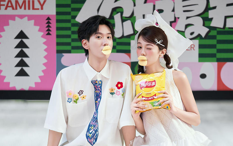 甜度超标💕00后超爱活人感韩系街拍婚纱照