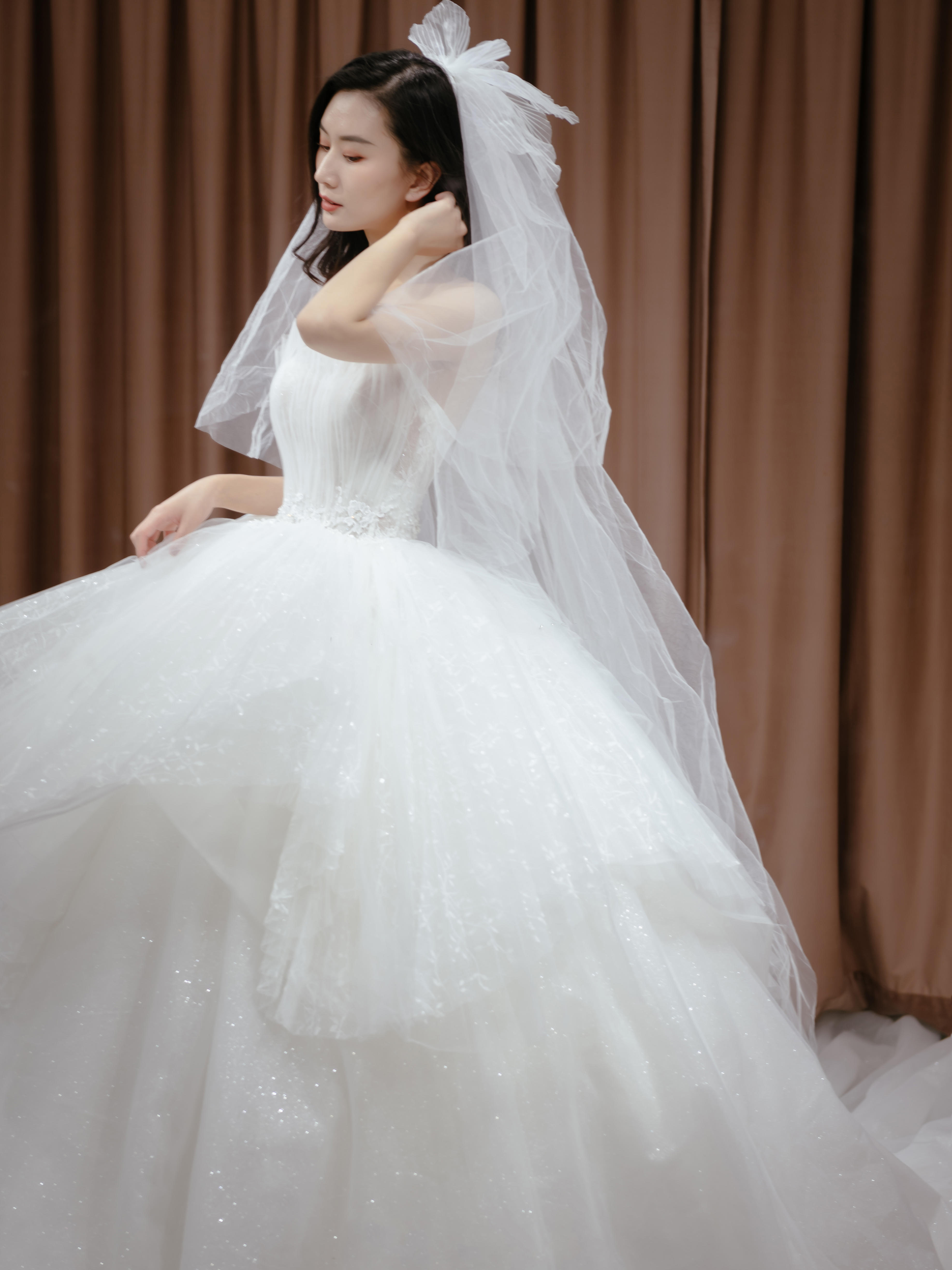 【也宁婚纱】3件套租赁  高定拖尾主纱版