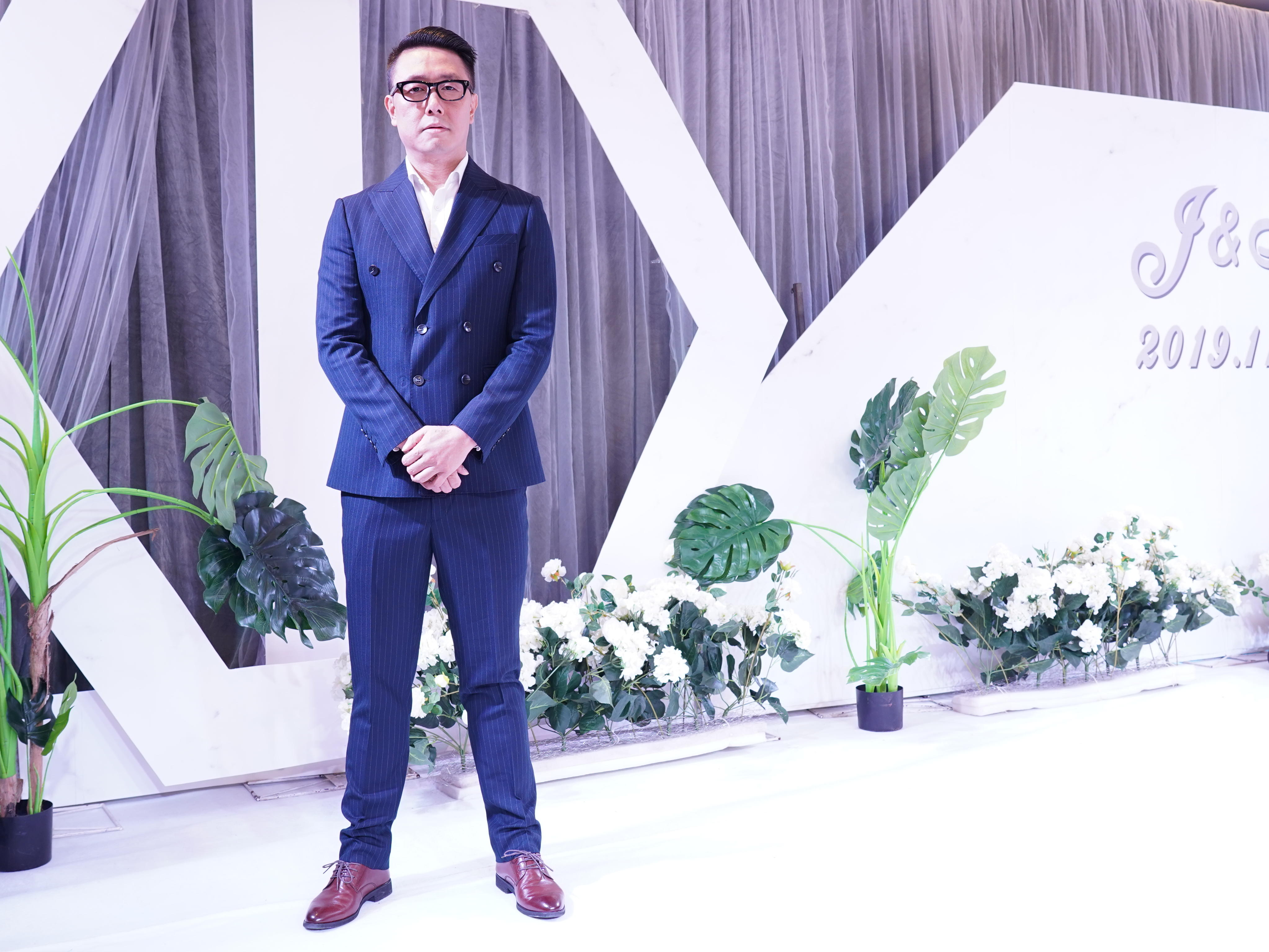 学院派司仪 简约轻松风格 为你量身定制