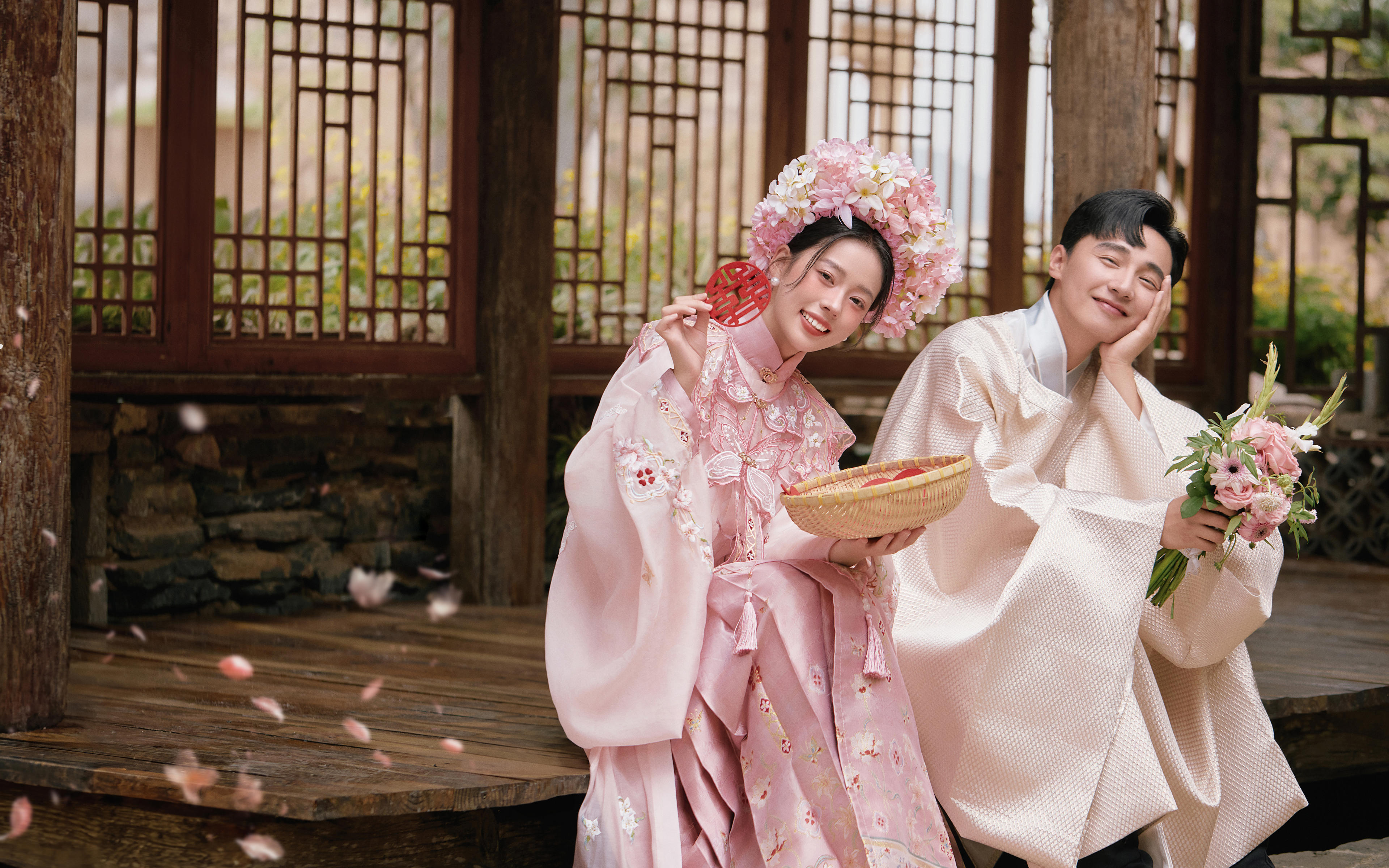 漫游花鏡     