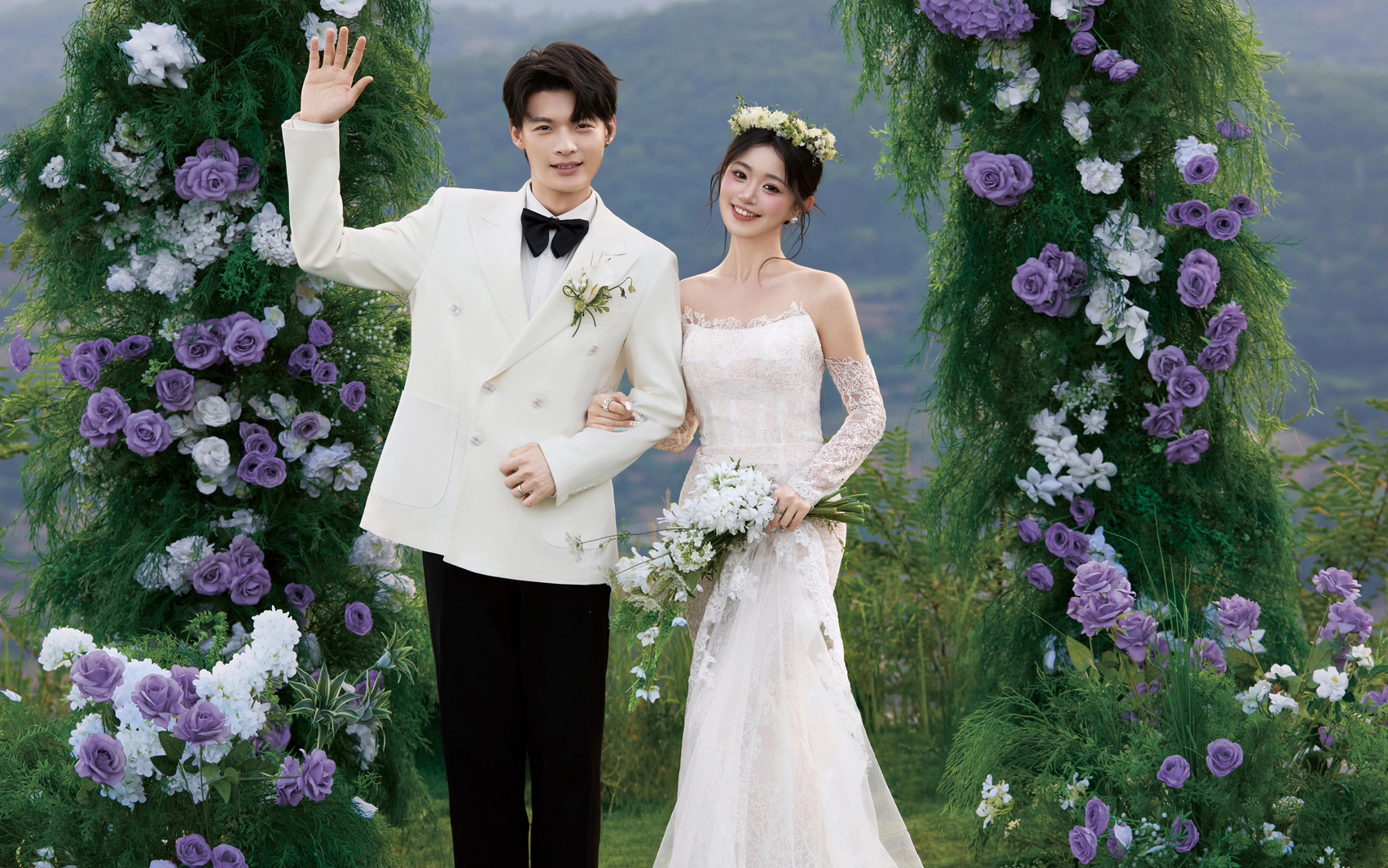 山顶氛围感婚照｜奔赴一场山野间的婚礼仪式