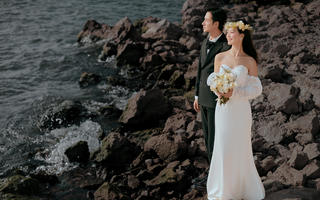 礁石海景婚纱照💙不小心拍成了电影感大片