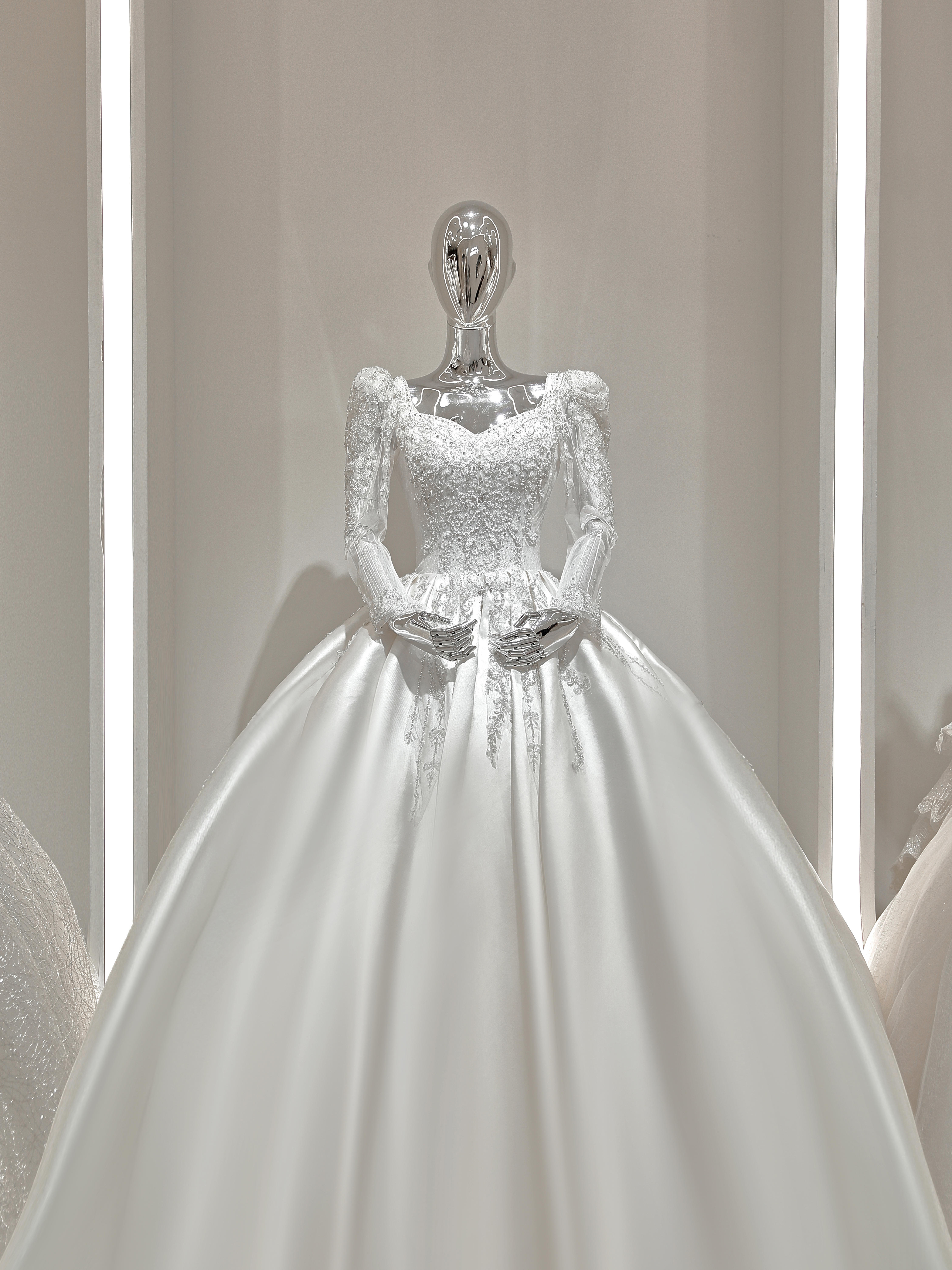 重工款拖尾婚纱组合