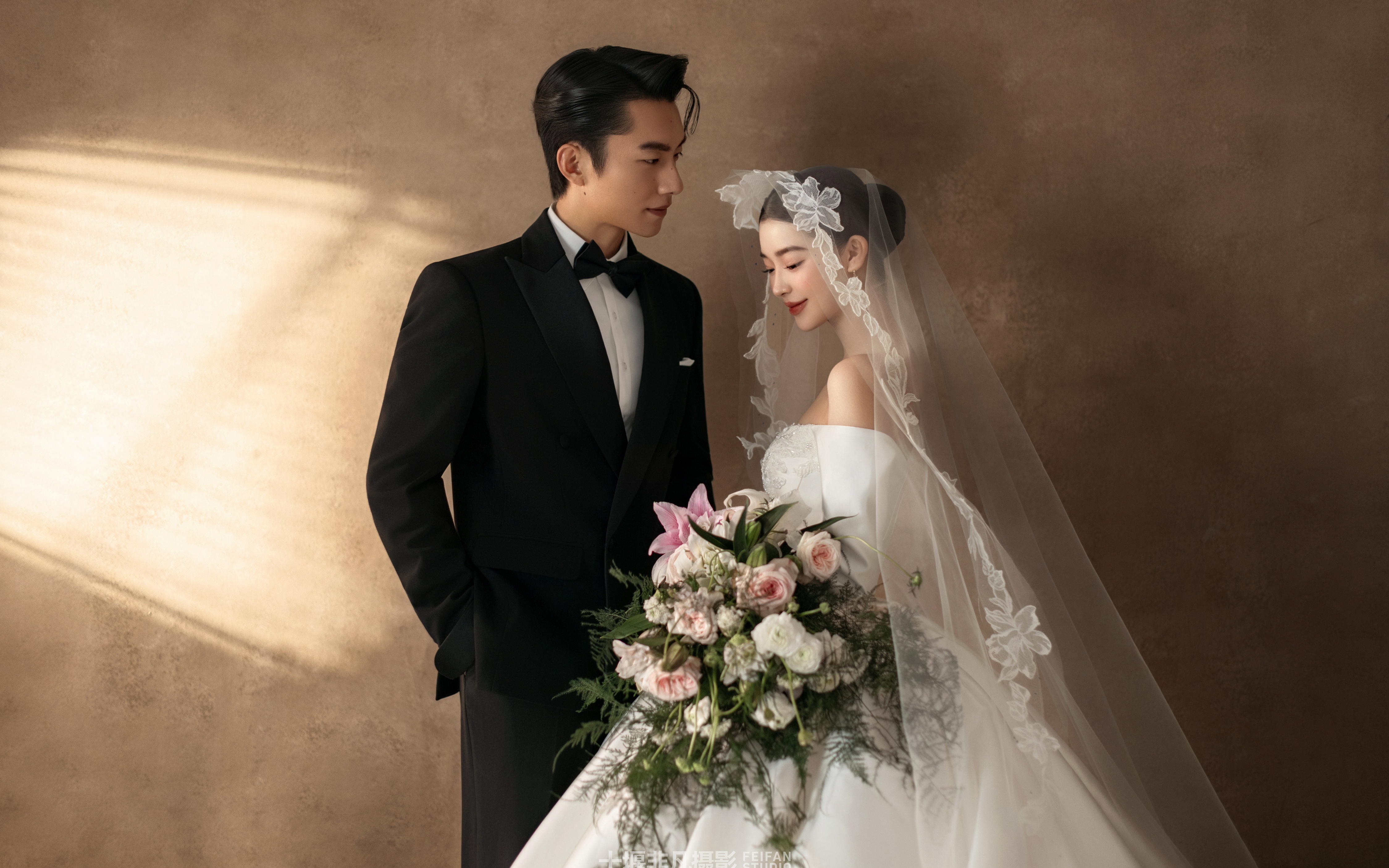 室内高级感光影婚纱照~