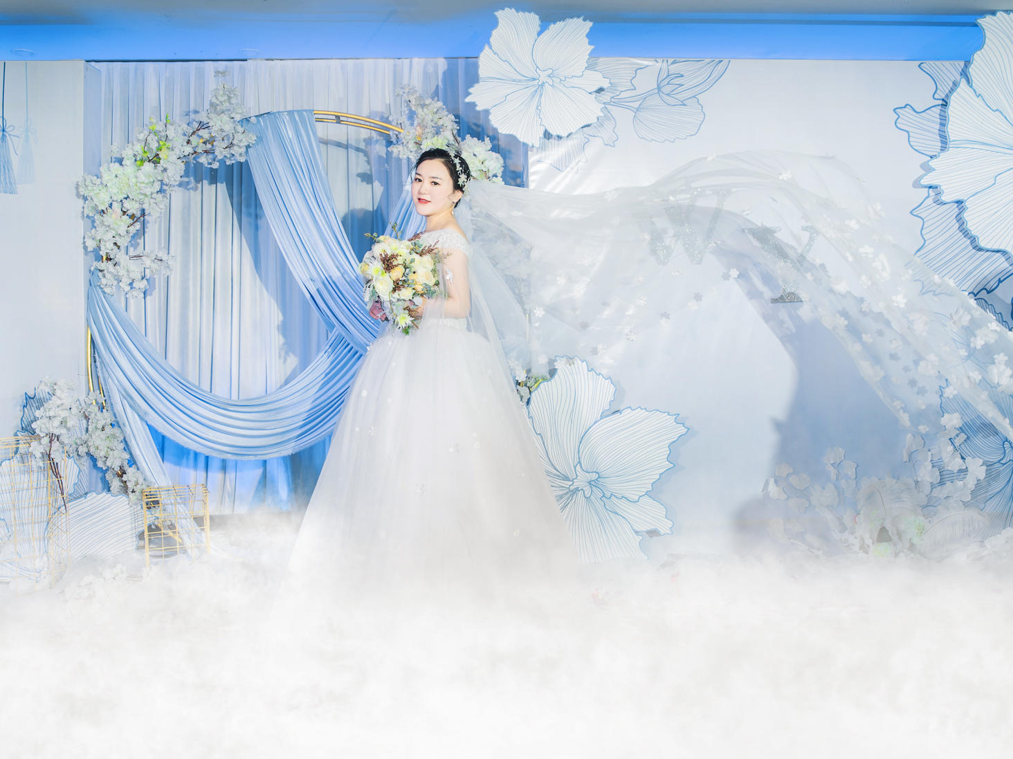 【店庆活动】全程跟妆3妆3造+ 秀禾+拖尾+礼服