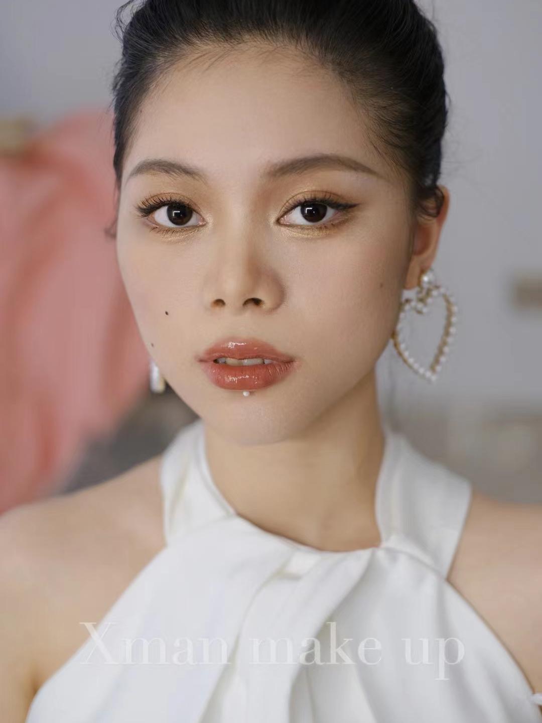 金牌档化妆师