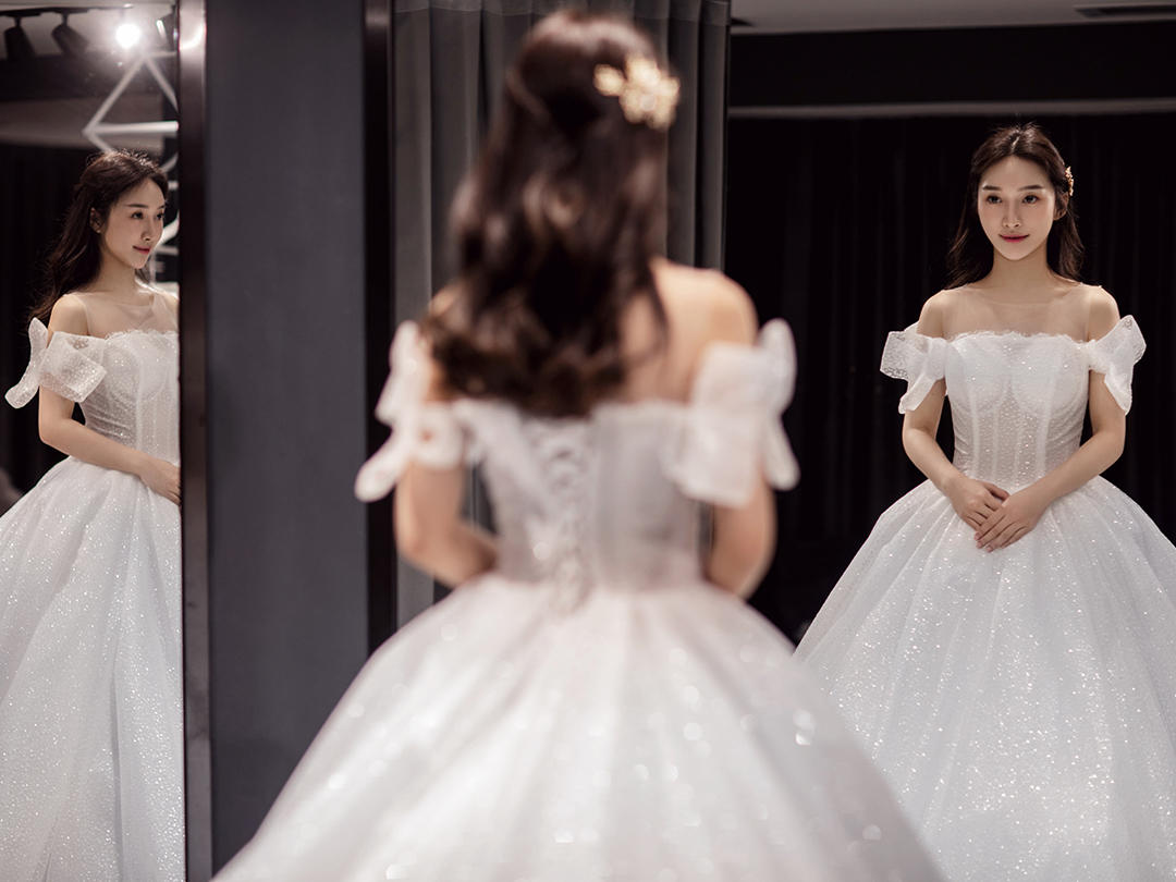 长沙【高定套餐】仪式一套+出门纱一套+敬酒服一套