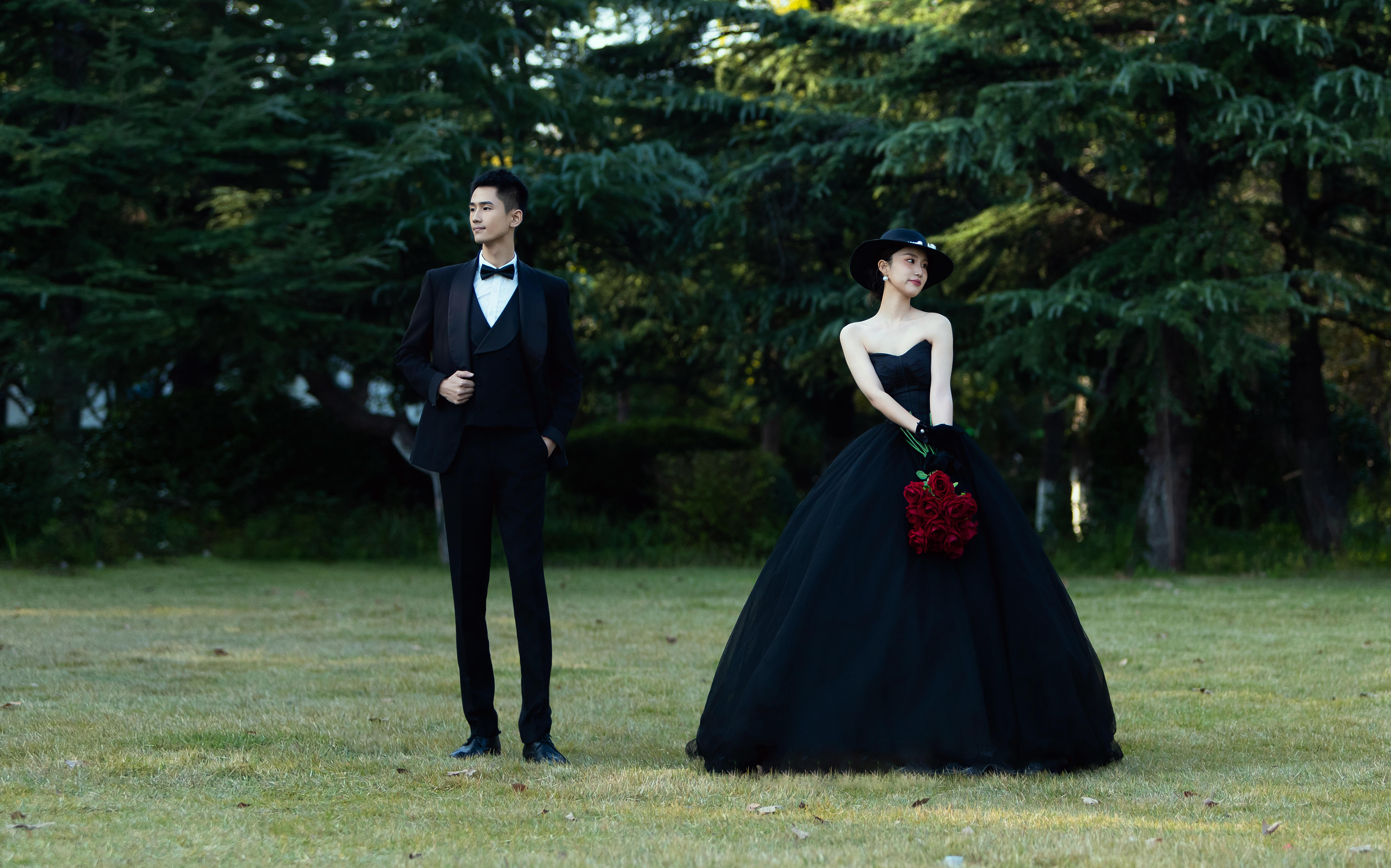 森系草坪婚纱照来啦❗