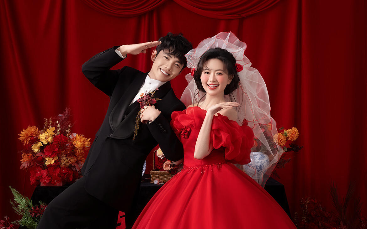 新手友好款喜嫁｜零难度 pose 拍出甜蜜暴击