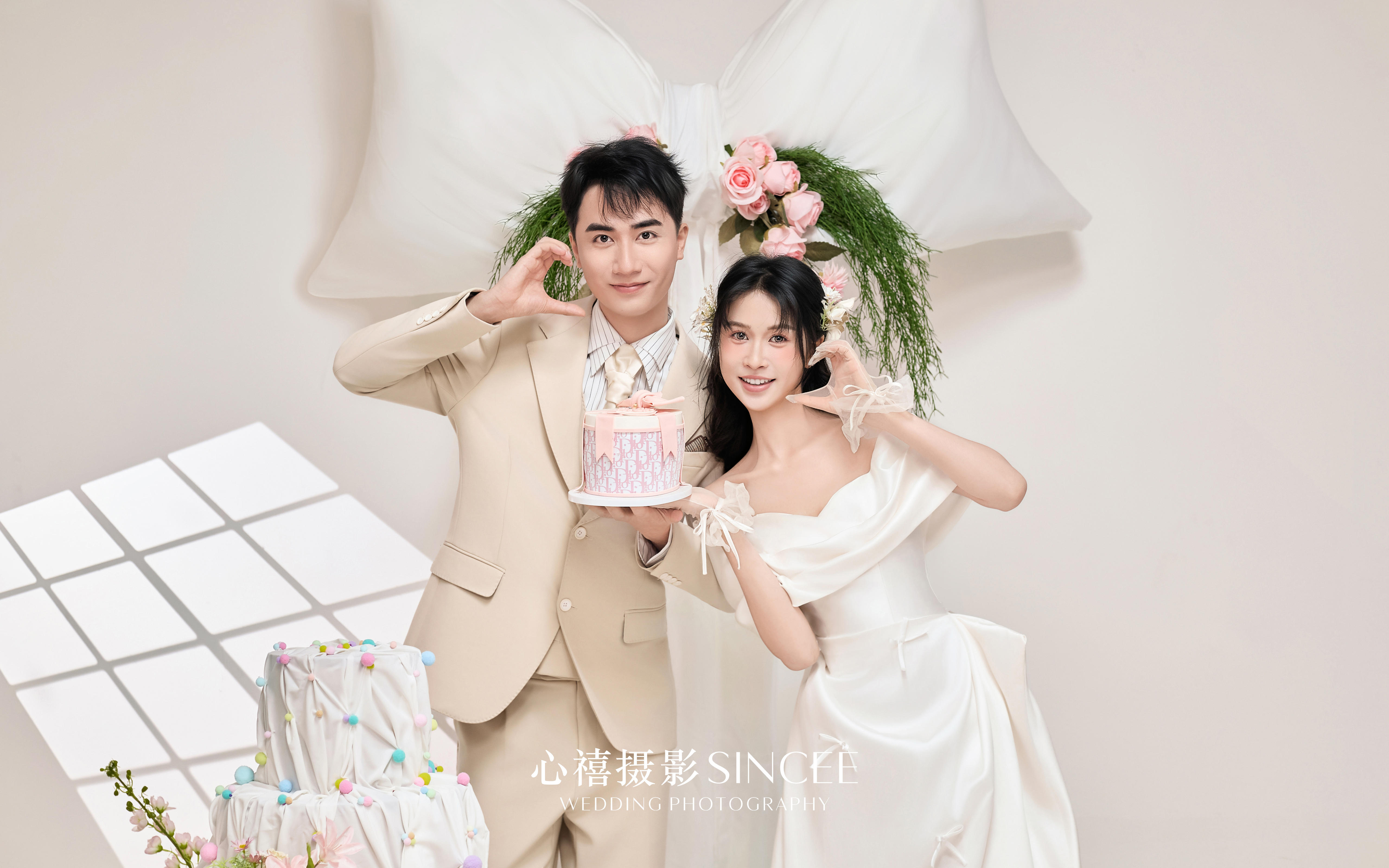 俏皮蝴蝶结婚纱照客片欣赏