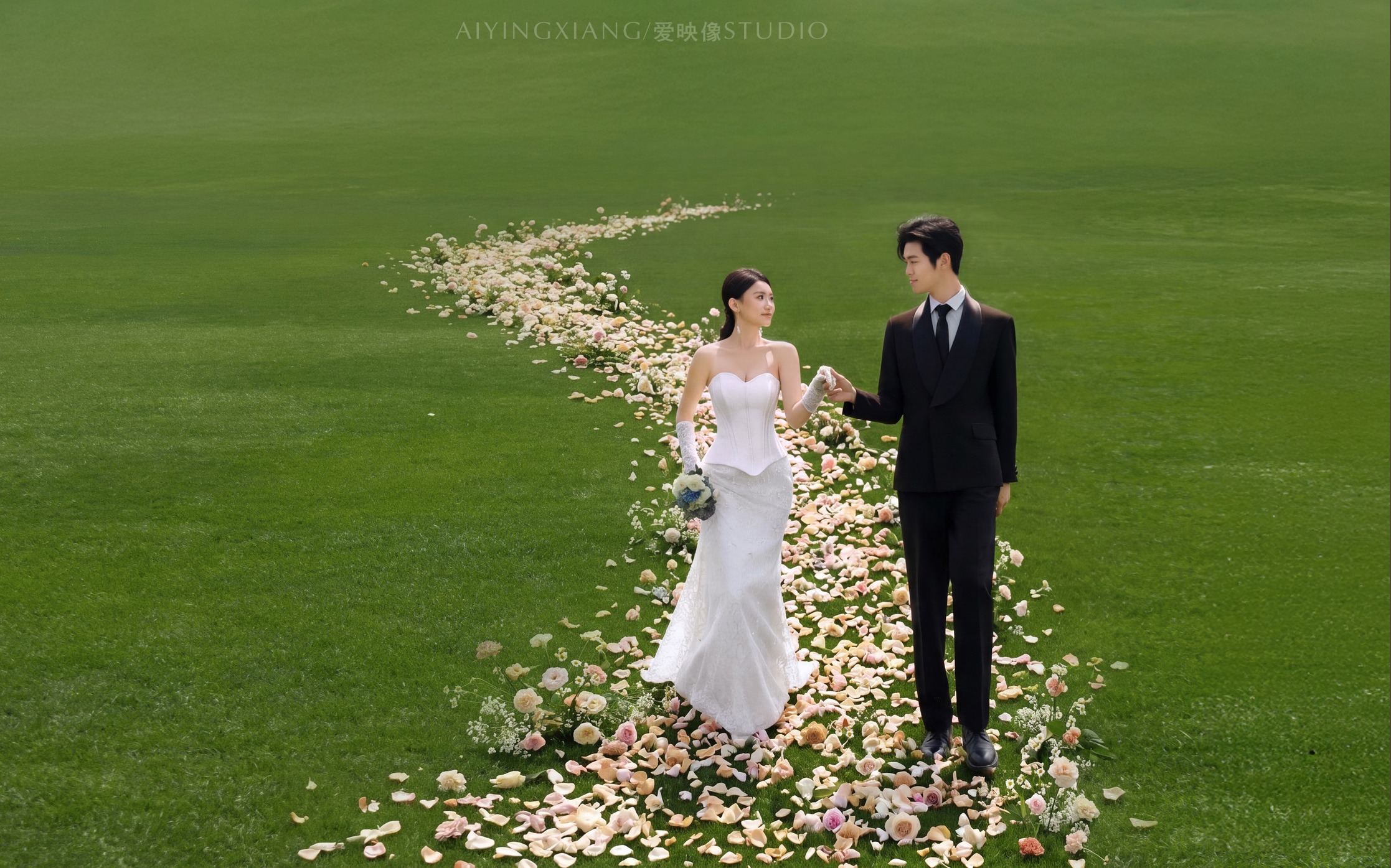米兰夫妇
