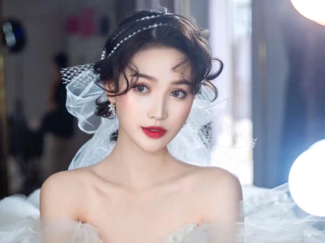 【尚善造型】资深老师全天跟妆三套造型