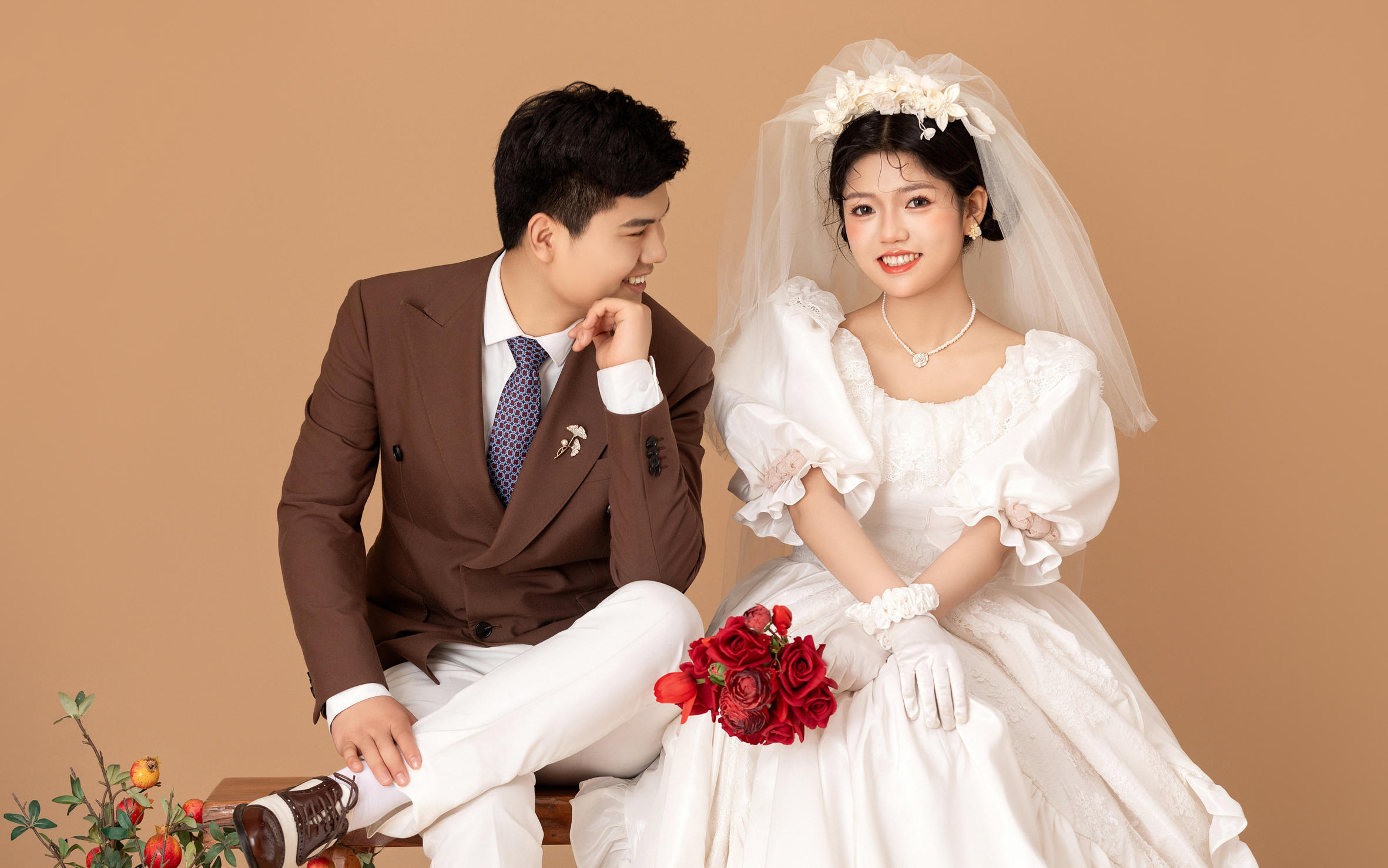 看了亿遍依旧很喜欢新中式婚纱照