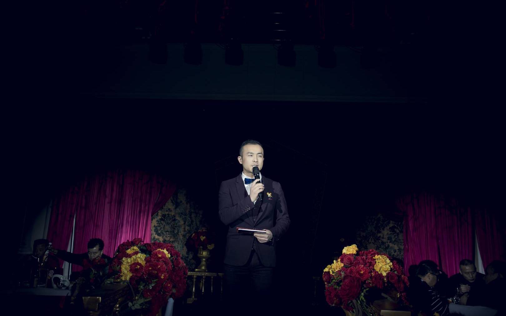 【娓娓道来】——主持人子昂