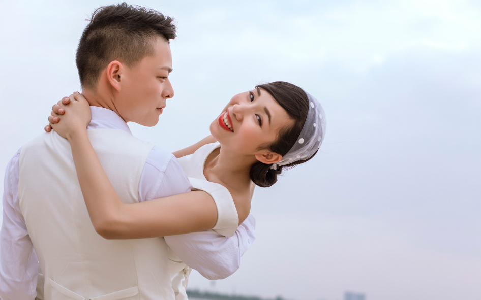 【氧氣攝影工作室】結(jié)婚登記照108元 立等可取