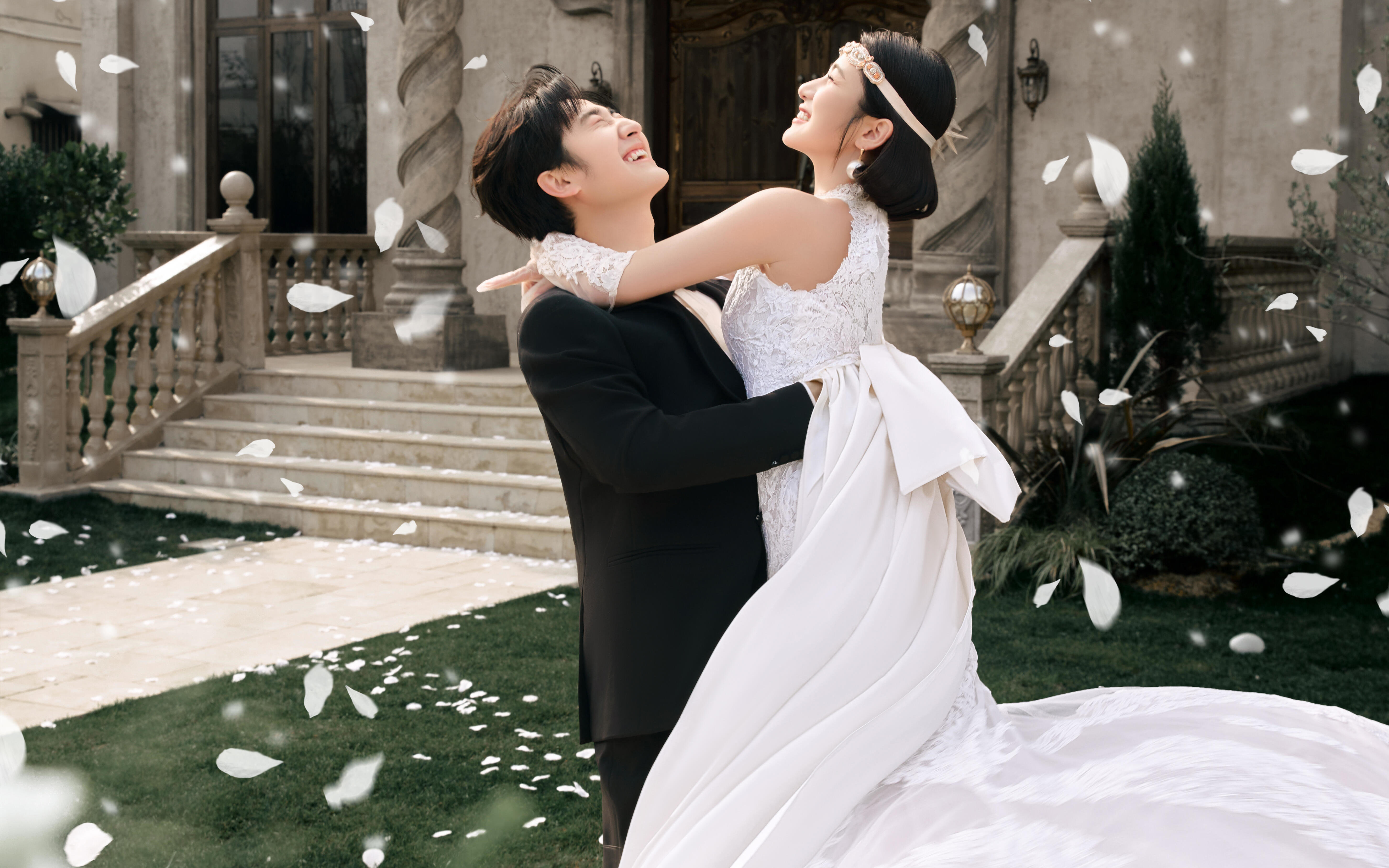 古堡里的法式浪漫｜我的婚纱照像电影截图 