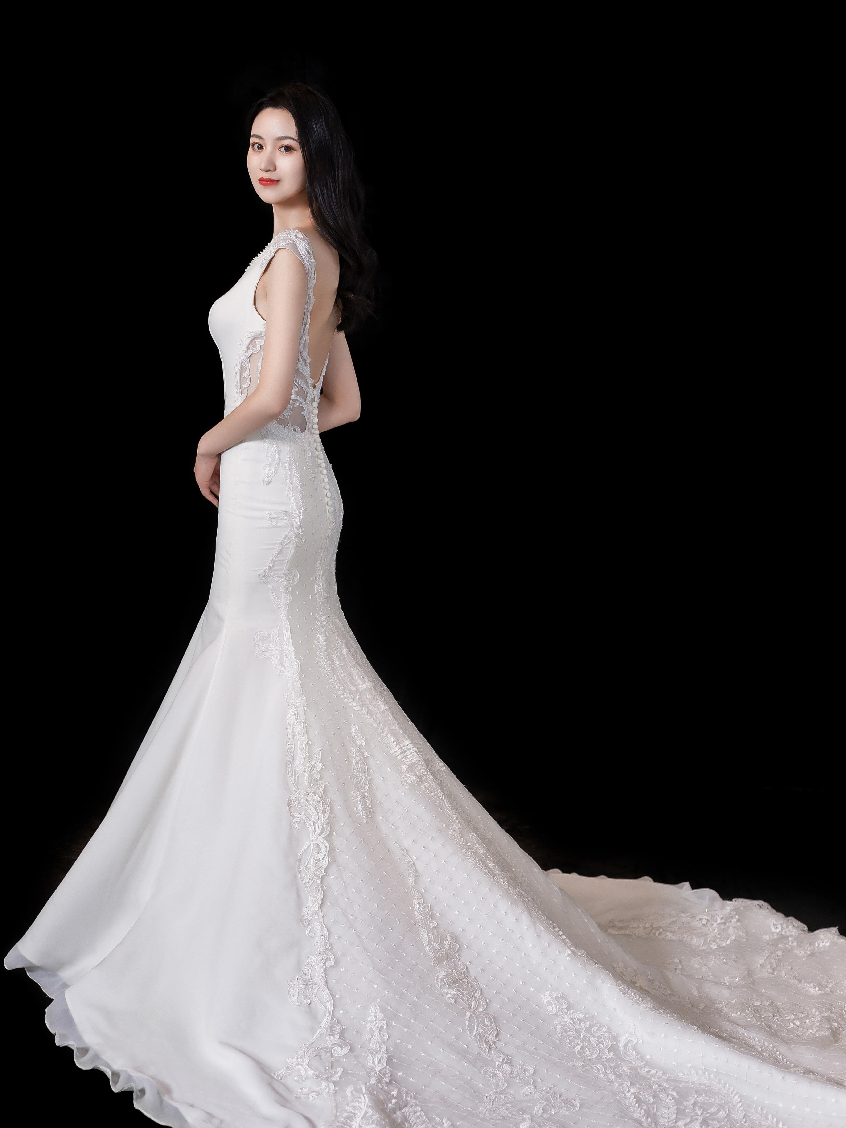 【欣薇婚纱】重装开业2888一价全包