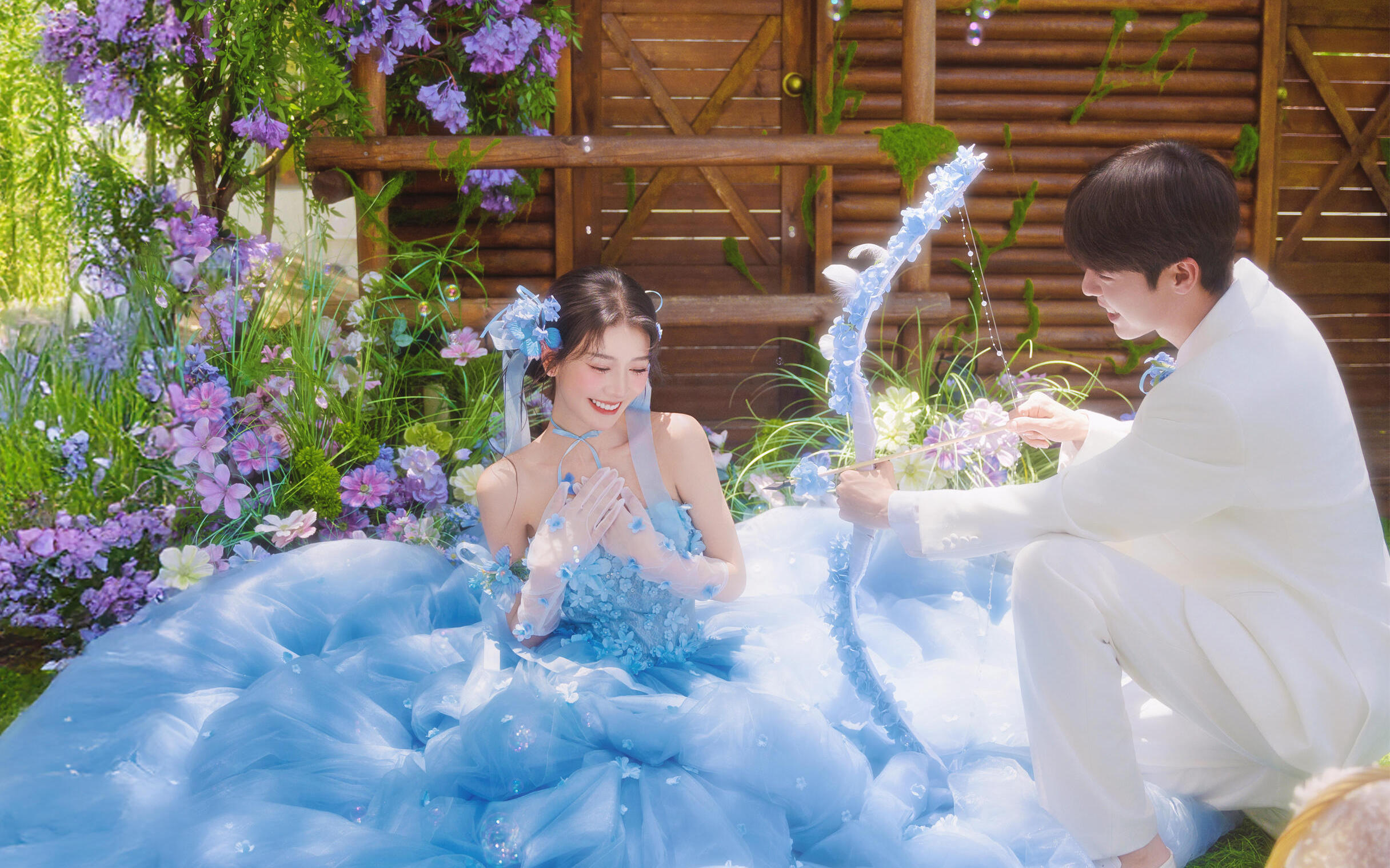心動預警??氛圍感滿滿的藍色花神婚紗照