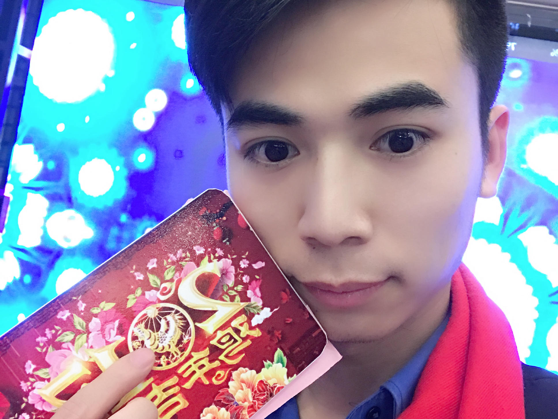 「超人气主持」婚礼主持+婚礼当天音响+婚礼大屏