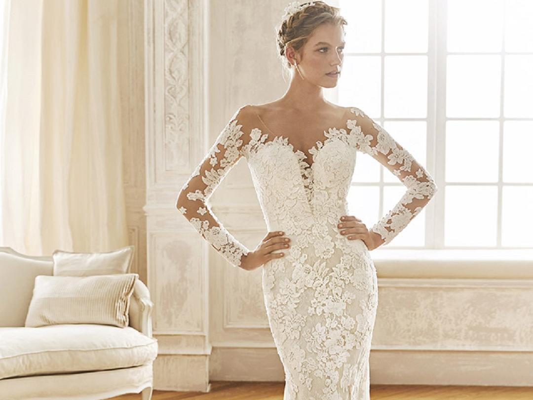 【店内热卖】品牌婚纱礼服+新娘跟妆套系