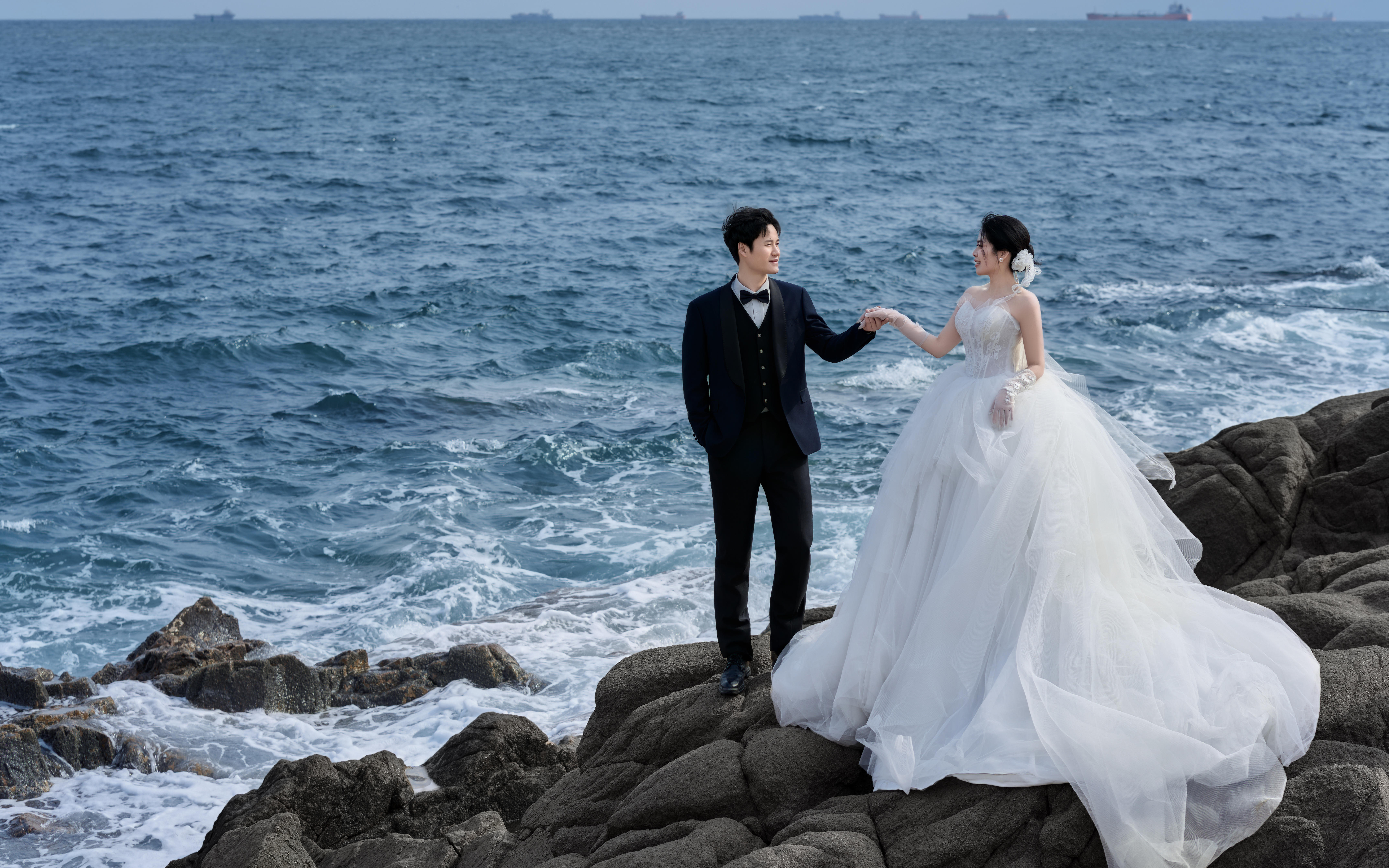 蔡蔡夫妇/海边礁石系列