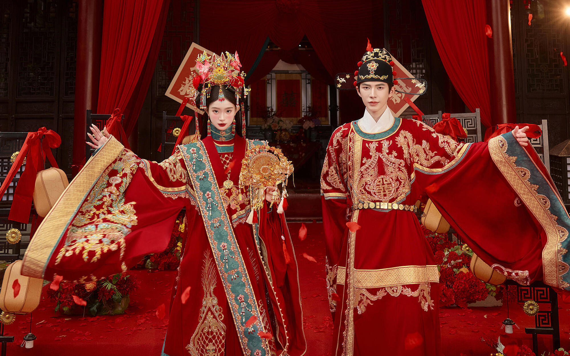 这是什么古偶大婚现场❓中式排面顶🈵了