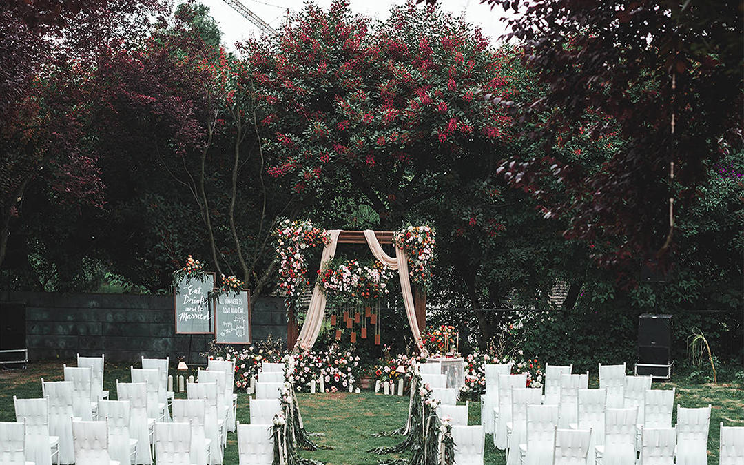 【芮恩婚礼】复古红  《户外  柔风》 婚礼布置