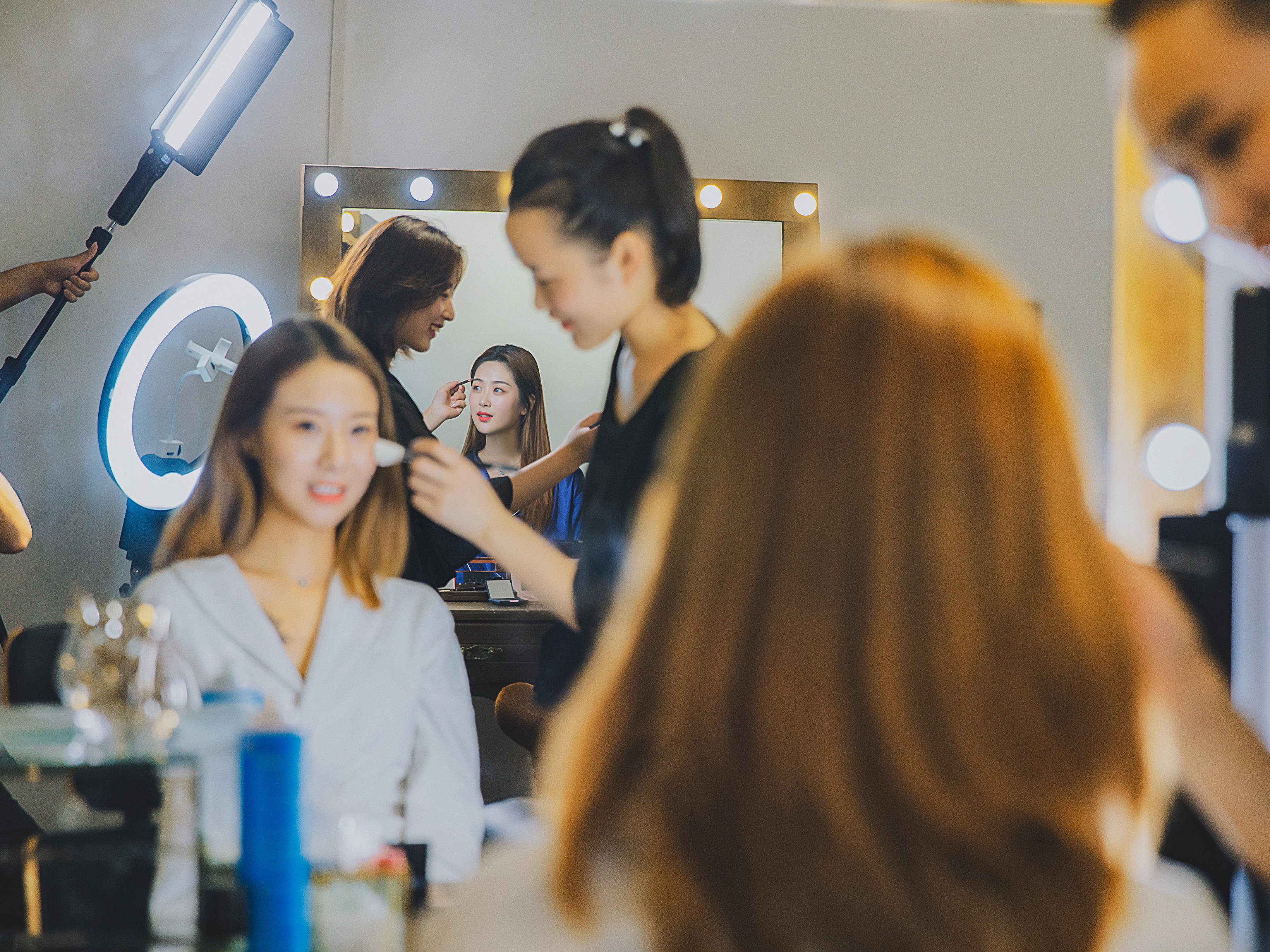 一字肩重工精致精美婚纱礼服