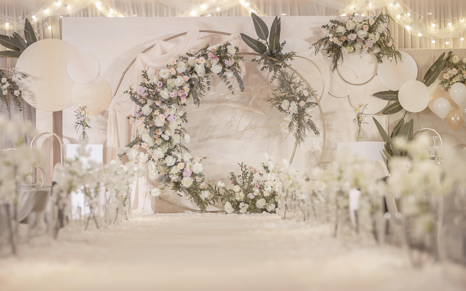 包含四大金刚 极简式白绿婚礼 