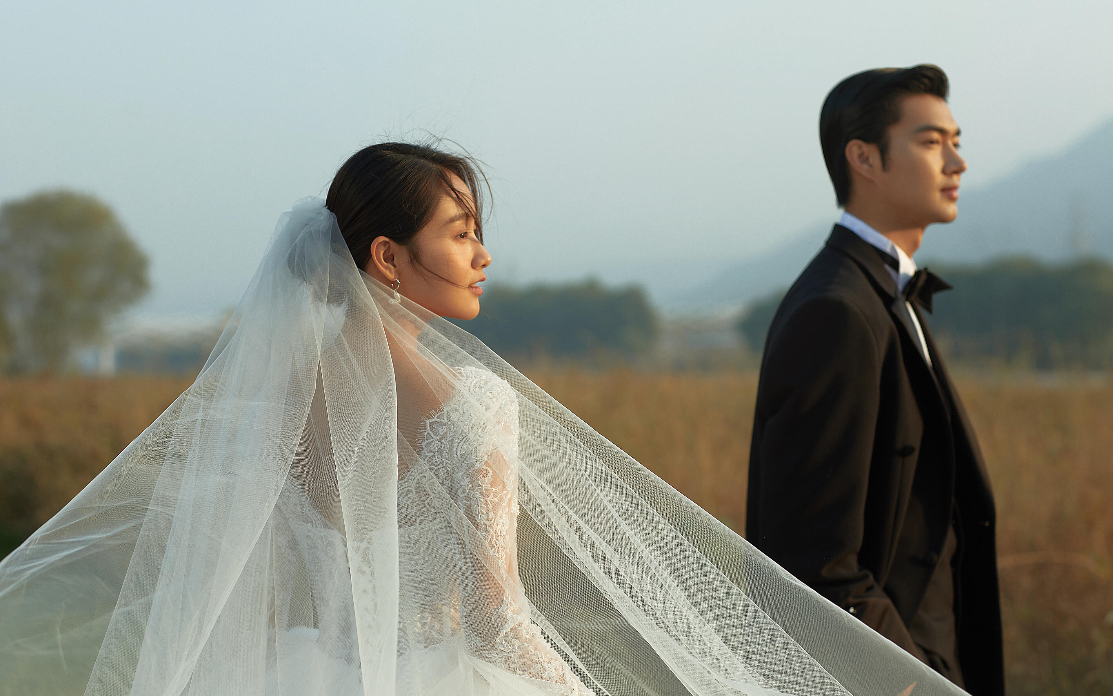 山顶电影感婚纱照帧帧美到心颤