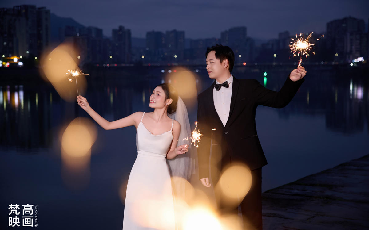 镜头定格 0.01 秒，藏着晚风与我爱你🌃