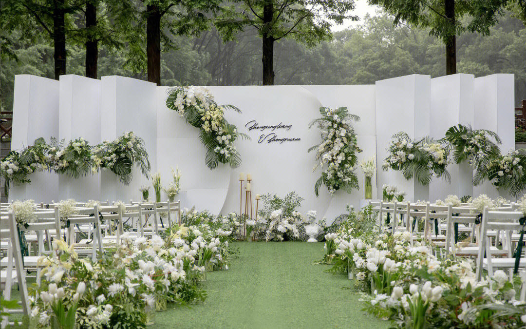 【梦园婚礼】真假花混插 简约大气户外草坪婚礼